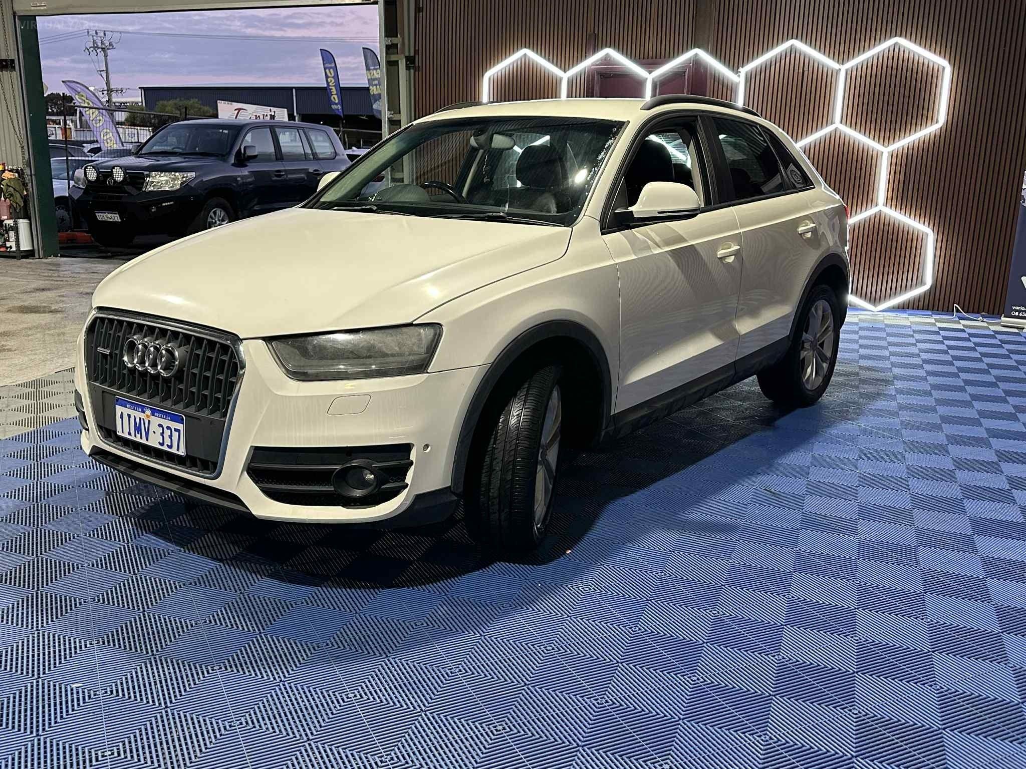 AUDI Q3