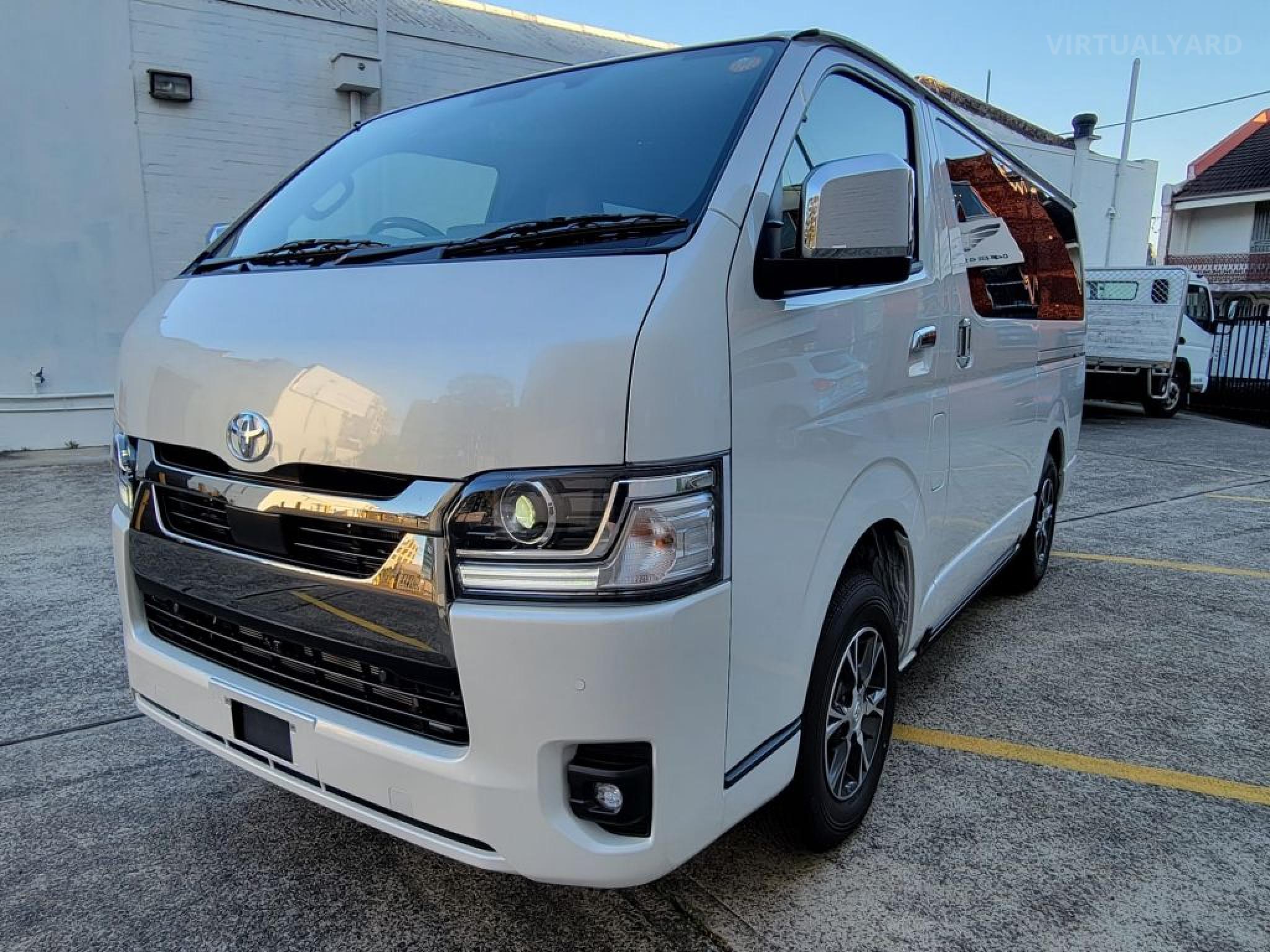 TOYOTA HIACE SUPER GL DARK PRIME 2 4WD