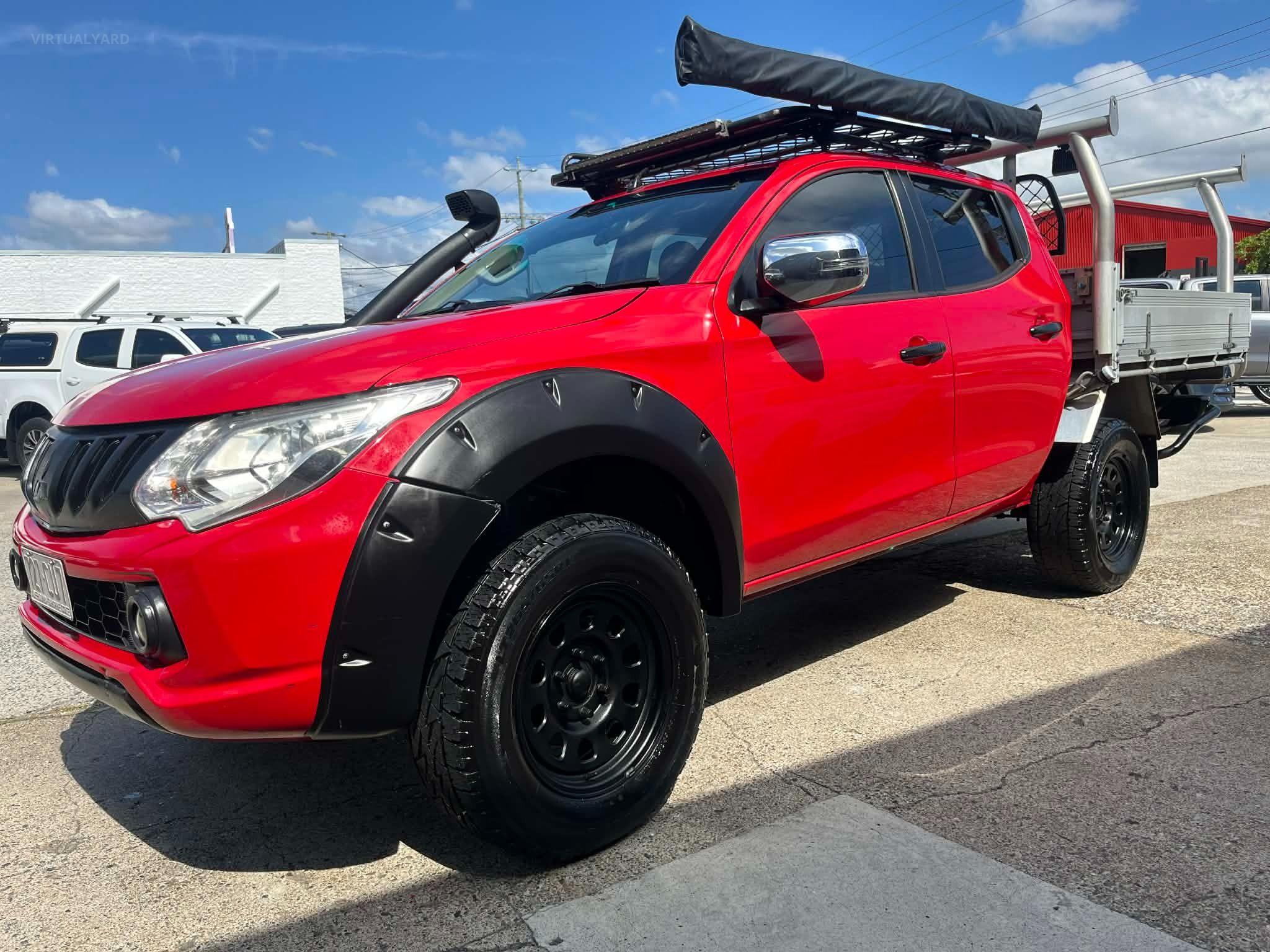 MITSUBISHI TRITON