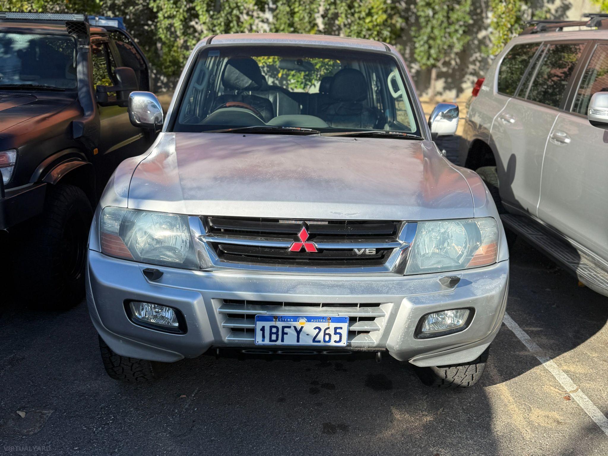 MITSUBISHI PAJERO