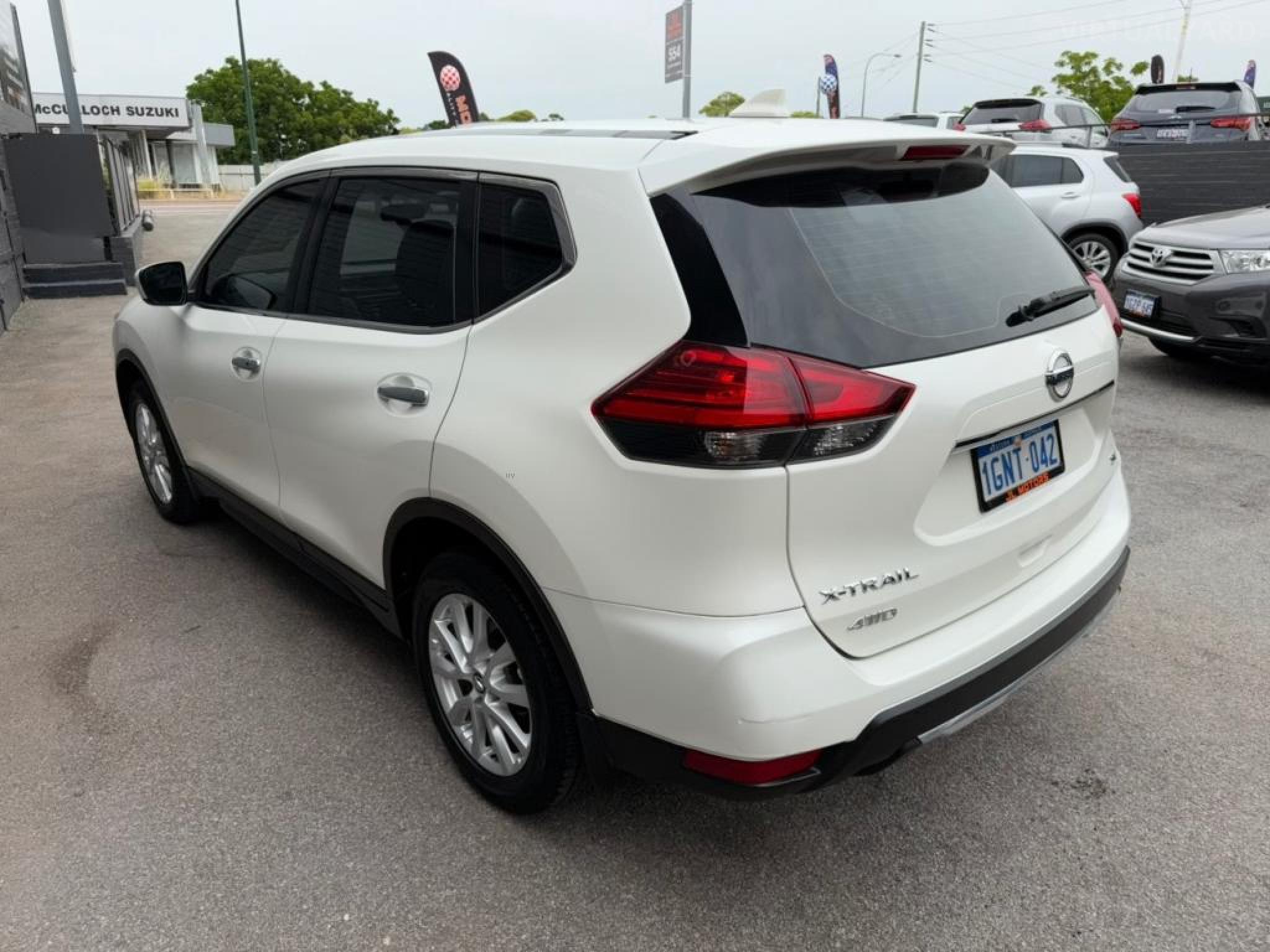 Nissan X-TRAIL