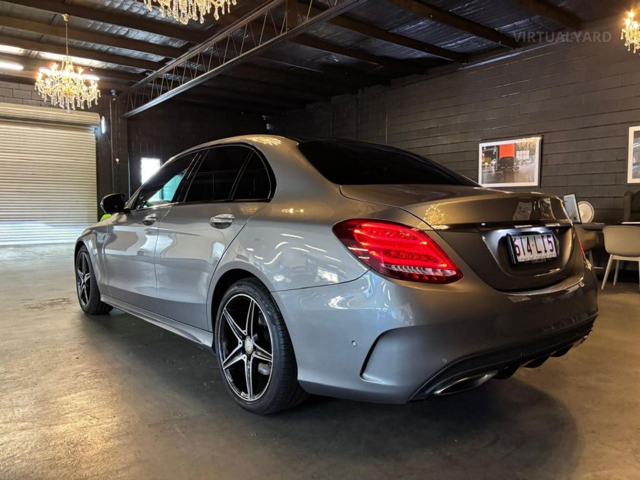 MERCEDES-BENZ C200