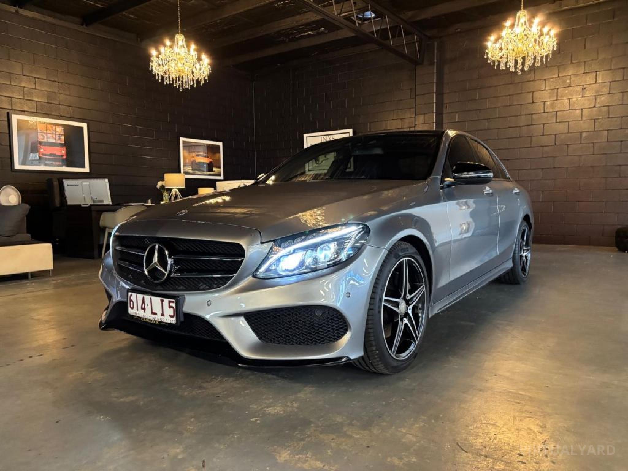 MERCEDES-BENZ C200