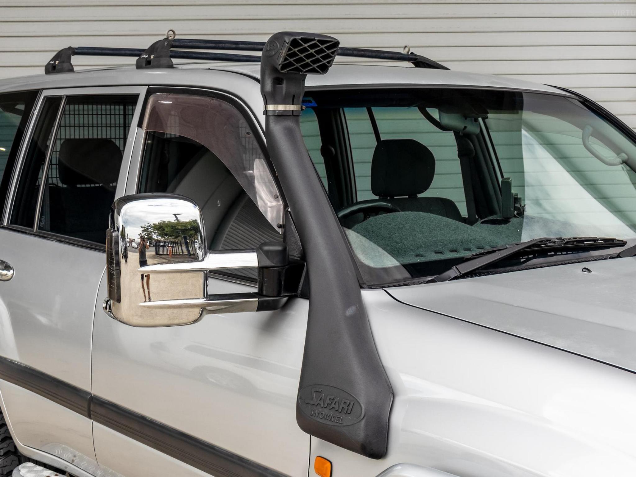 TOYOTA LANDCRUISER
