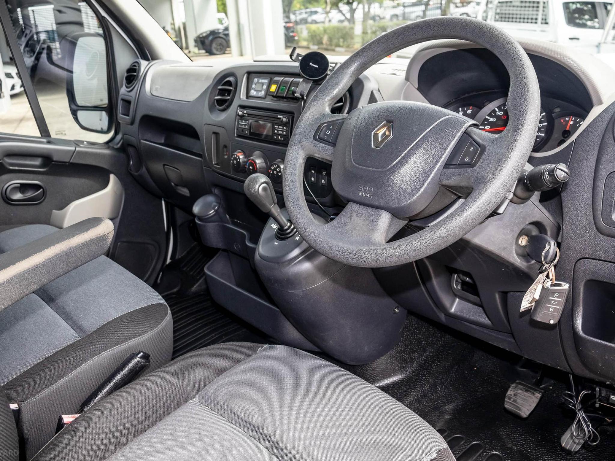 RENAULT MASTER