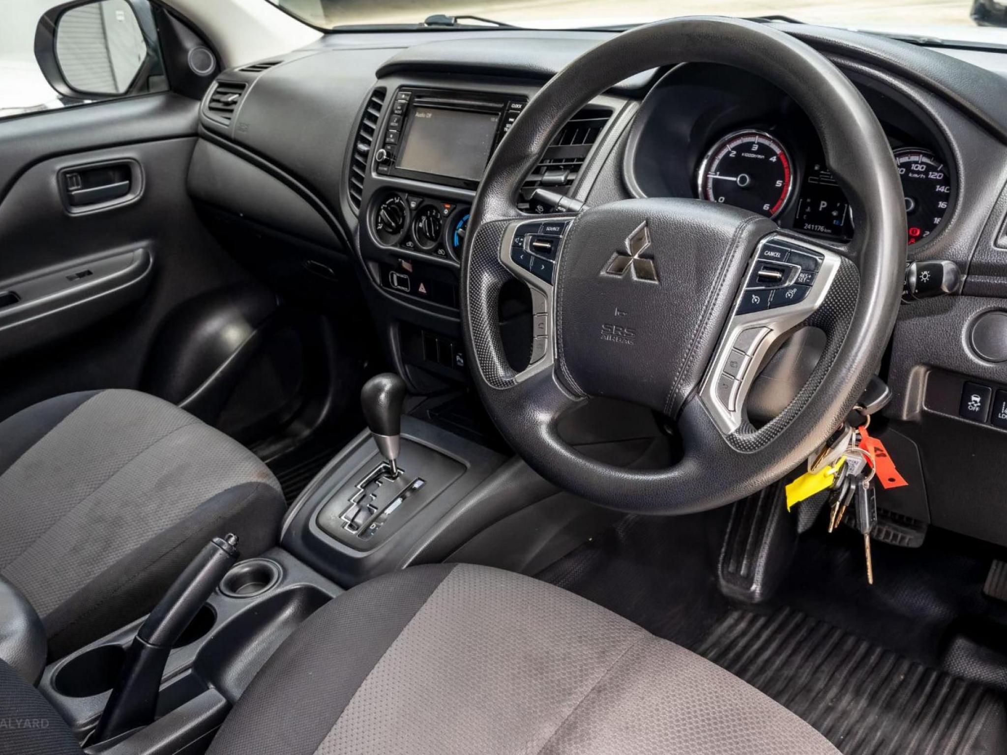 MITSUBISHI TRITON