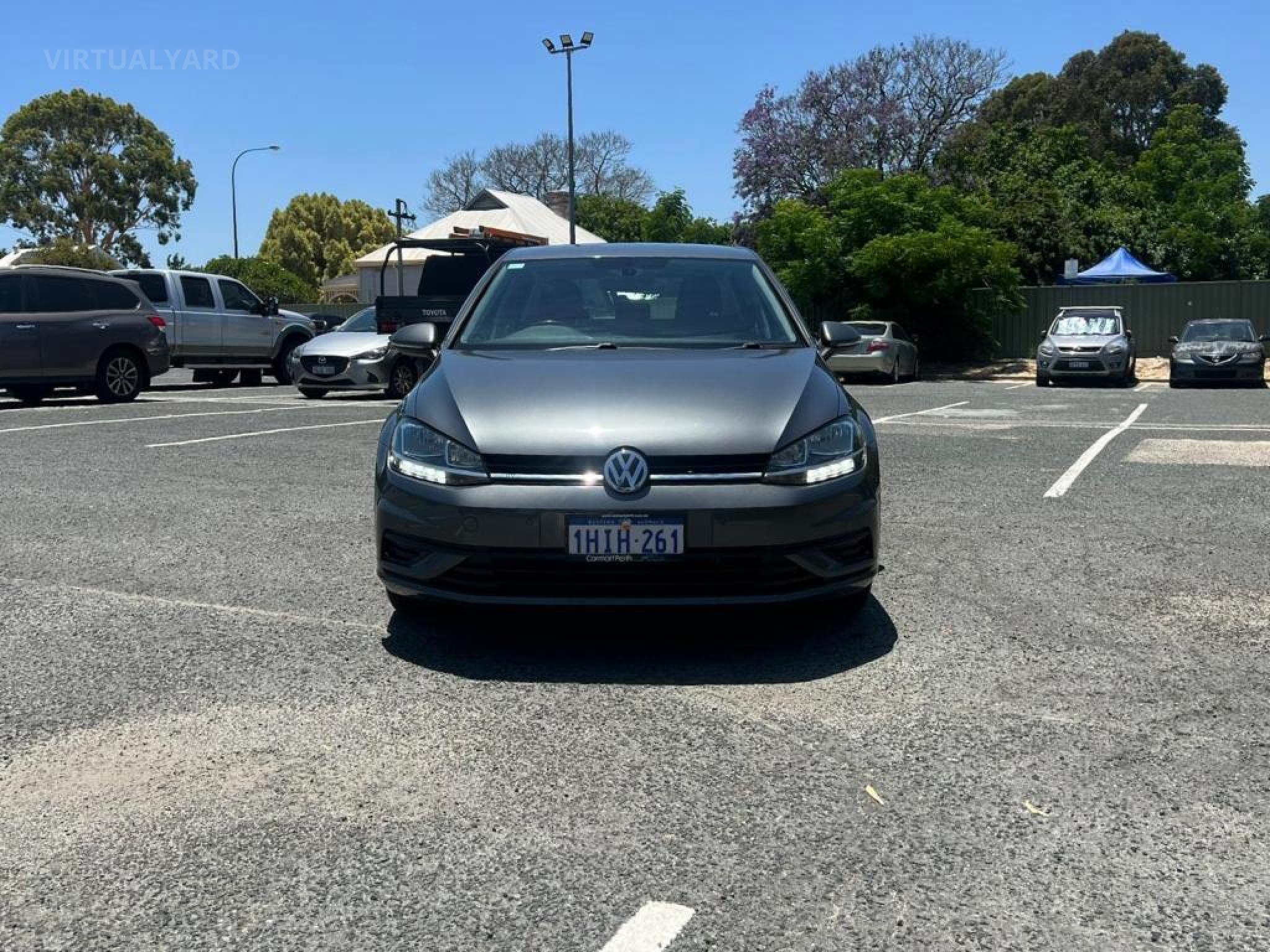 VOLKSWAGEN GOLF
