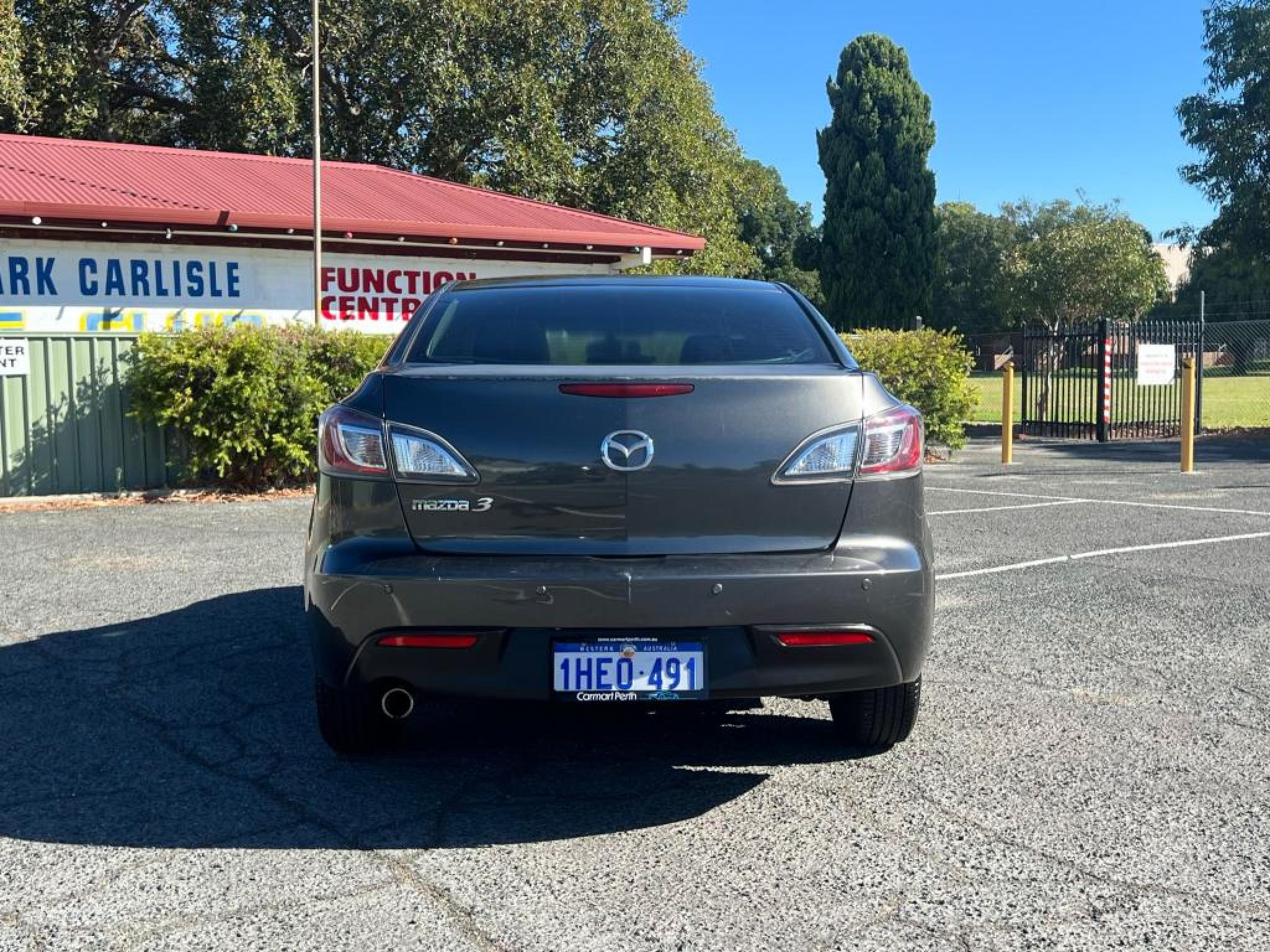 MAZDA MAZDA3