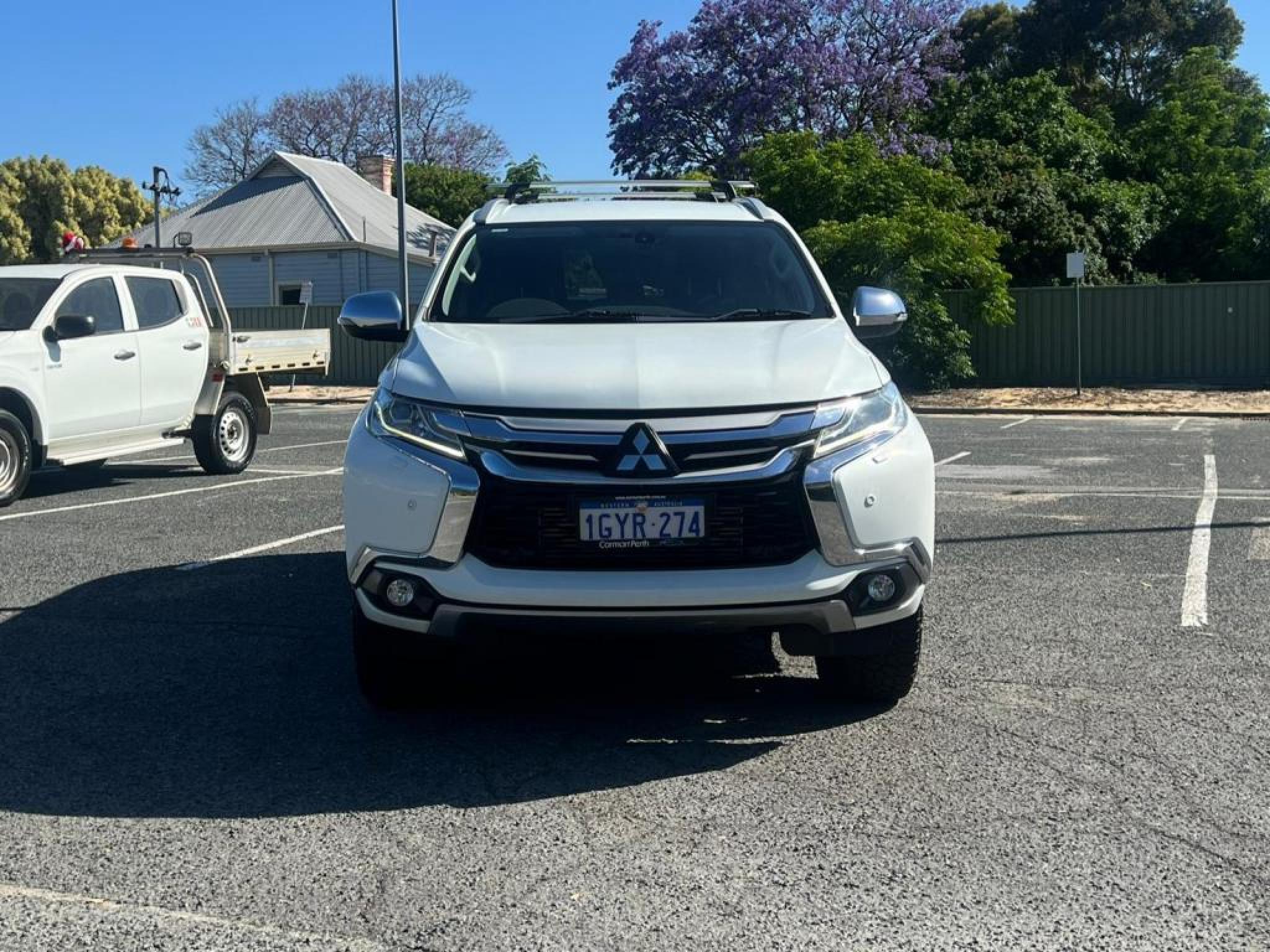 MITSUBISHI PAJERO SPORT