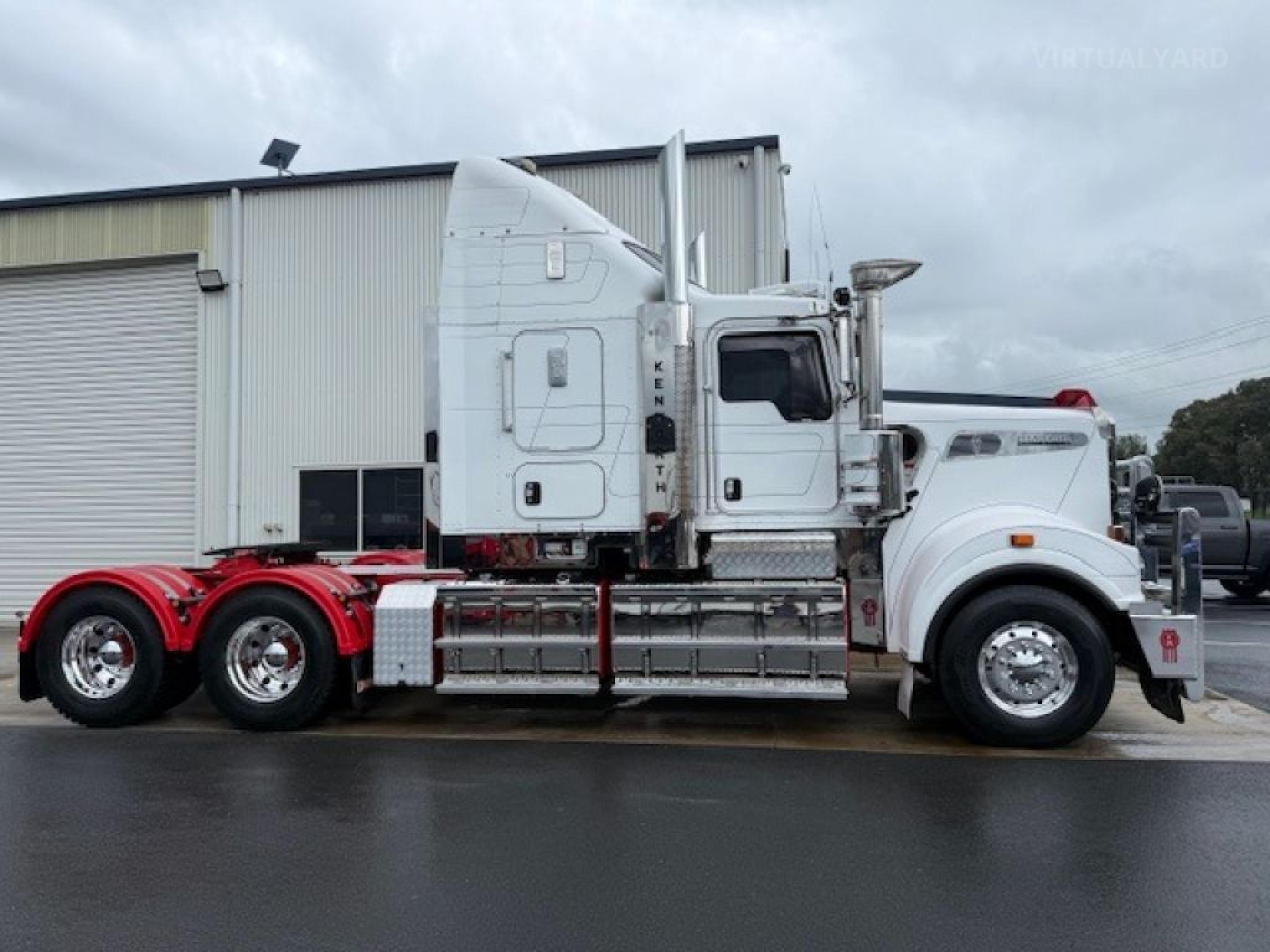 Kenworth T909