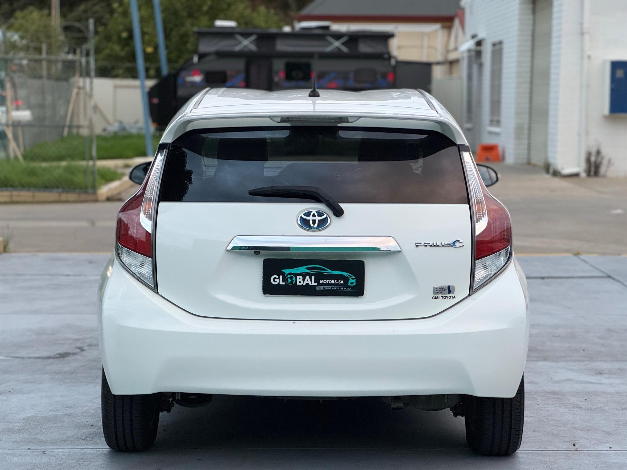 TOYOTA PRIUS-C