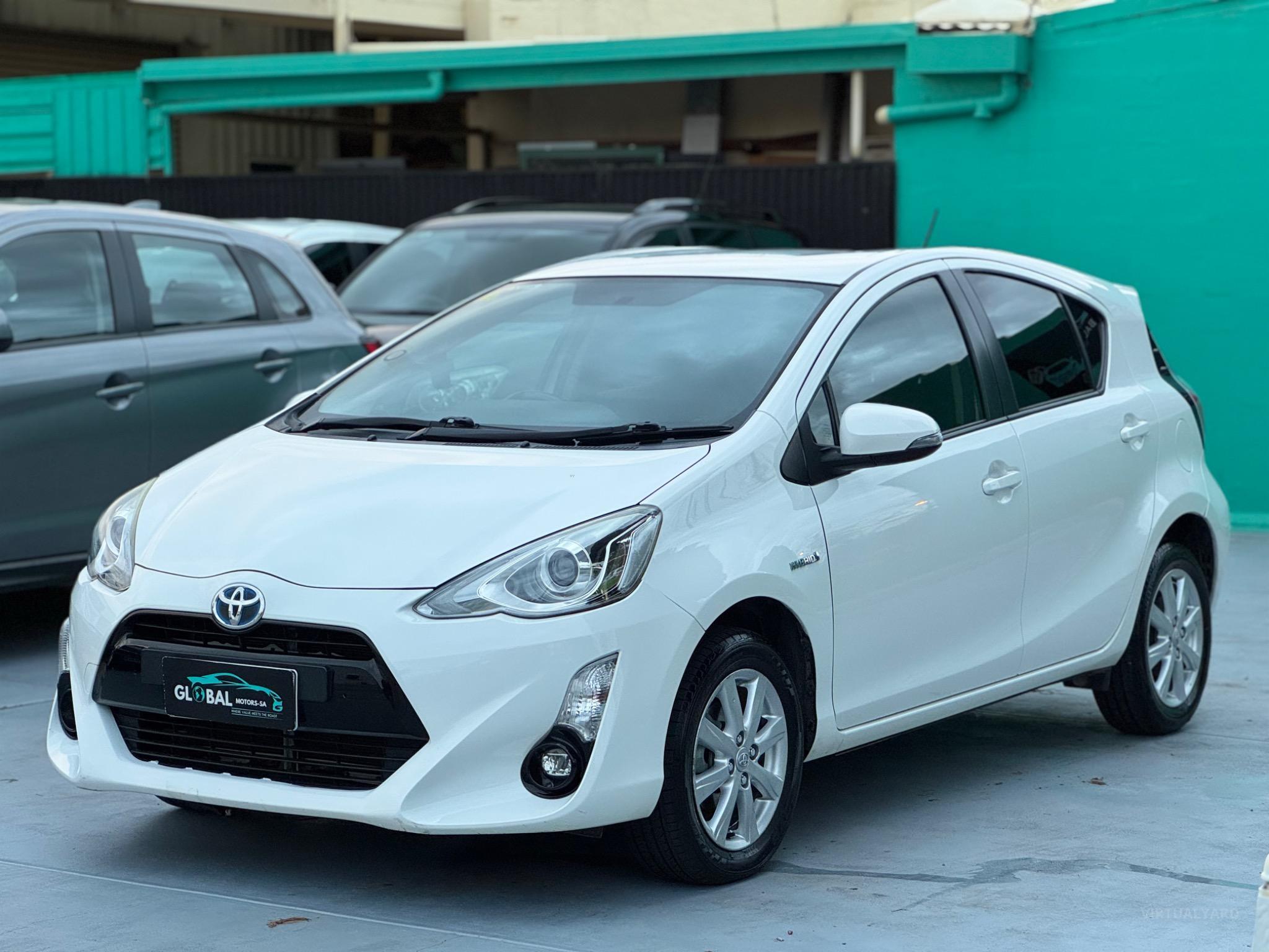 TOYOTA PRIUS-C