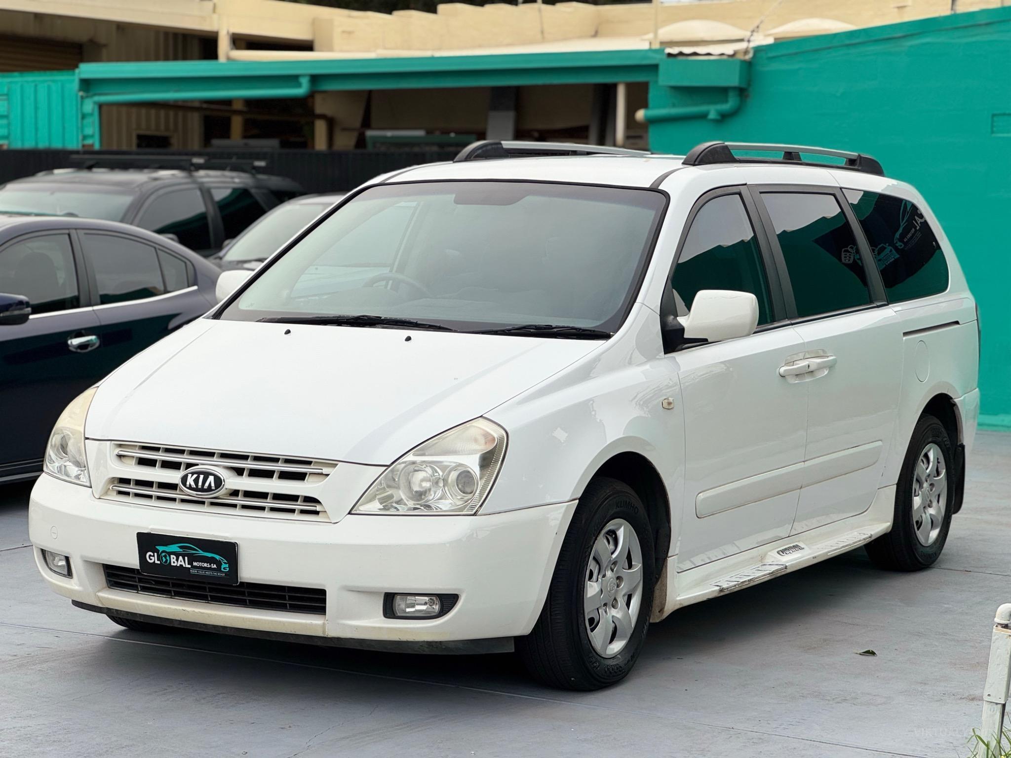 KIA GRAND CARNIVAL
