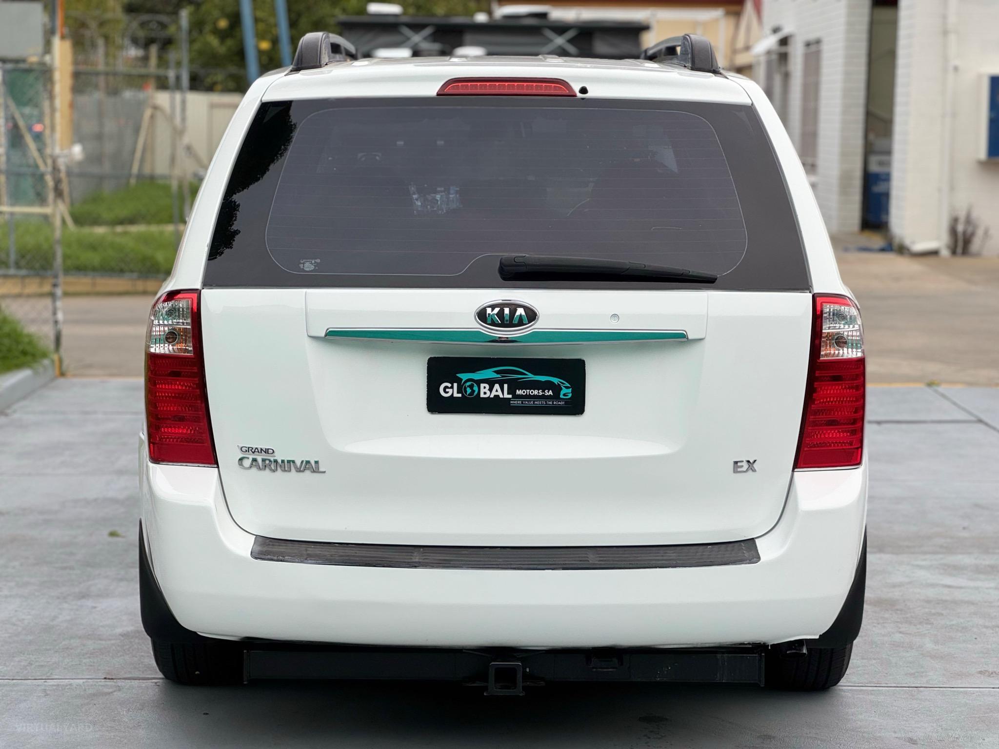 KIA GRAND CARNIVAL