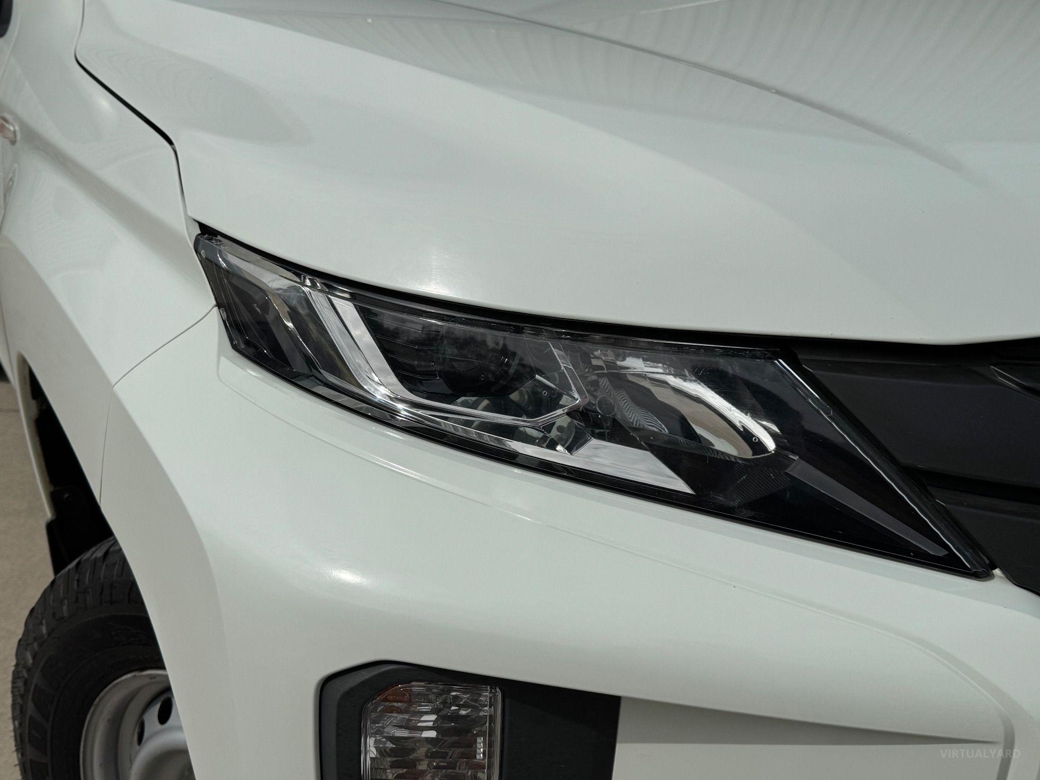 MITSUBISHI TRITON
