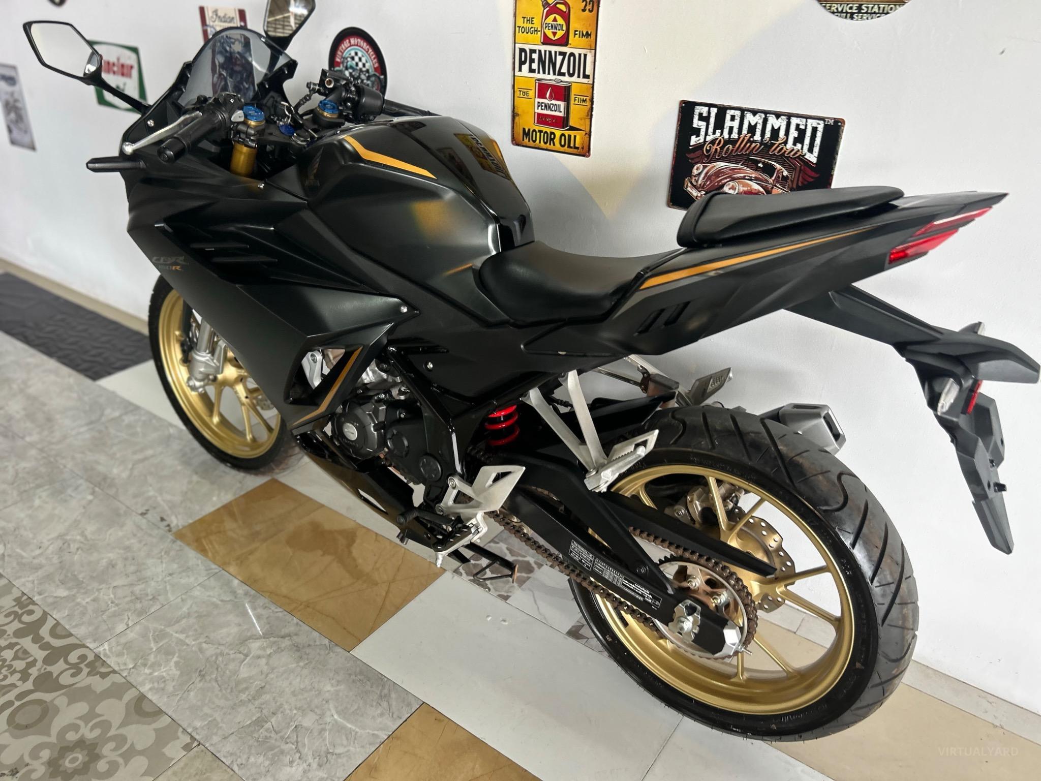 HONDA CBR150