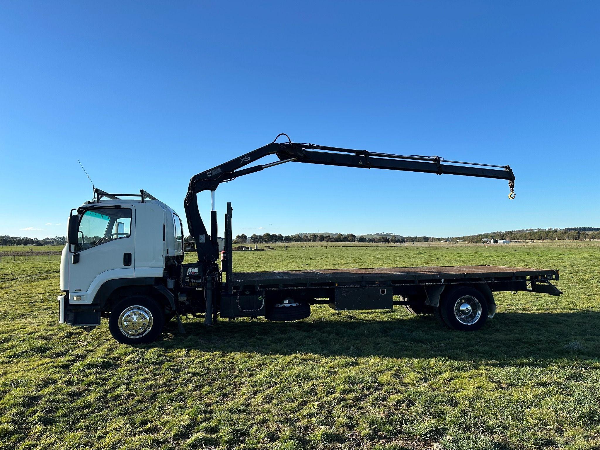 ISUZU FTR900