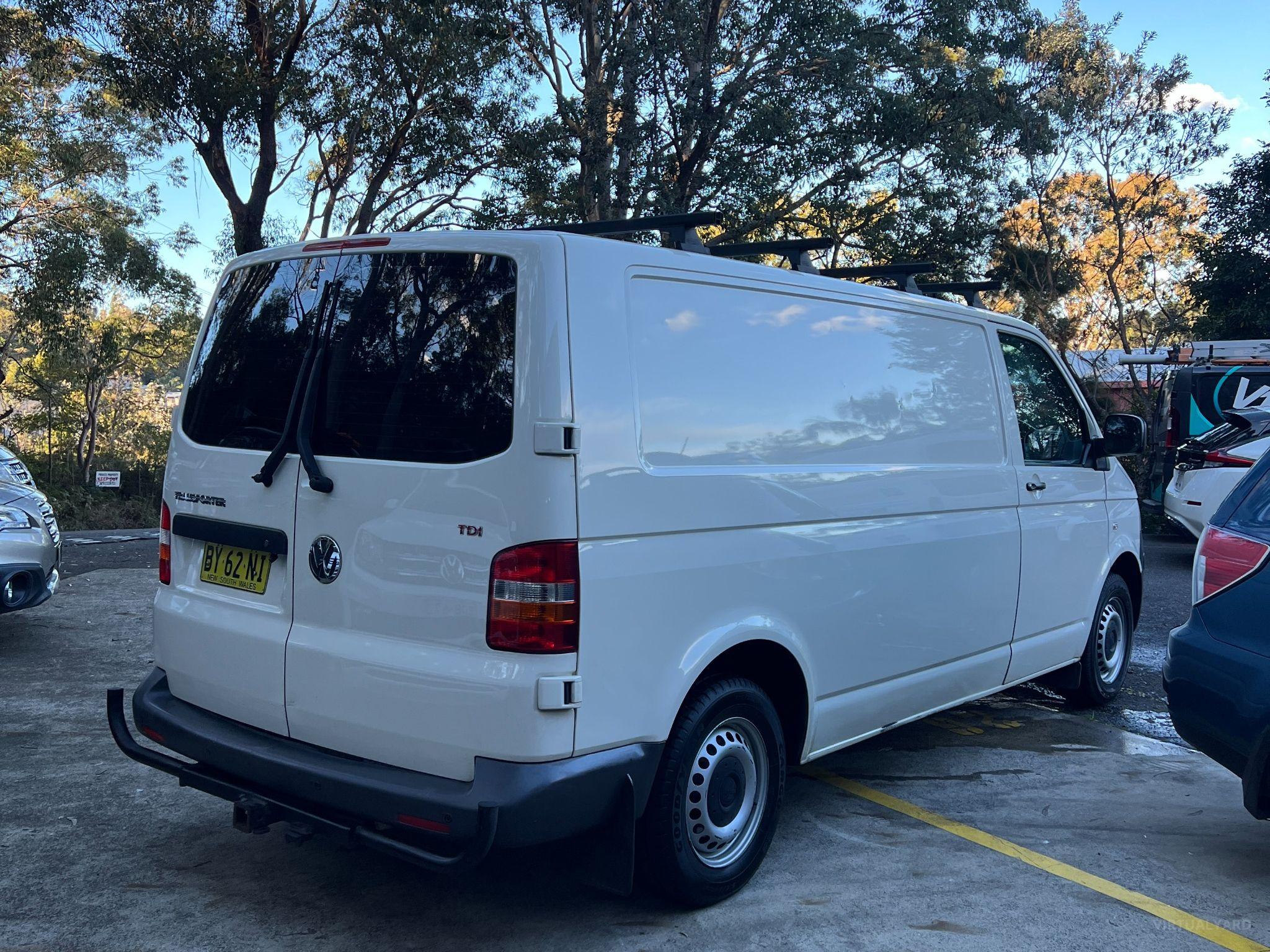 VOLKSWAGEN TRANSPORTER