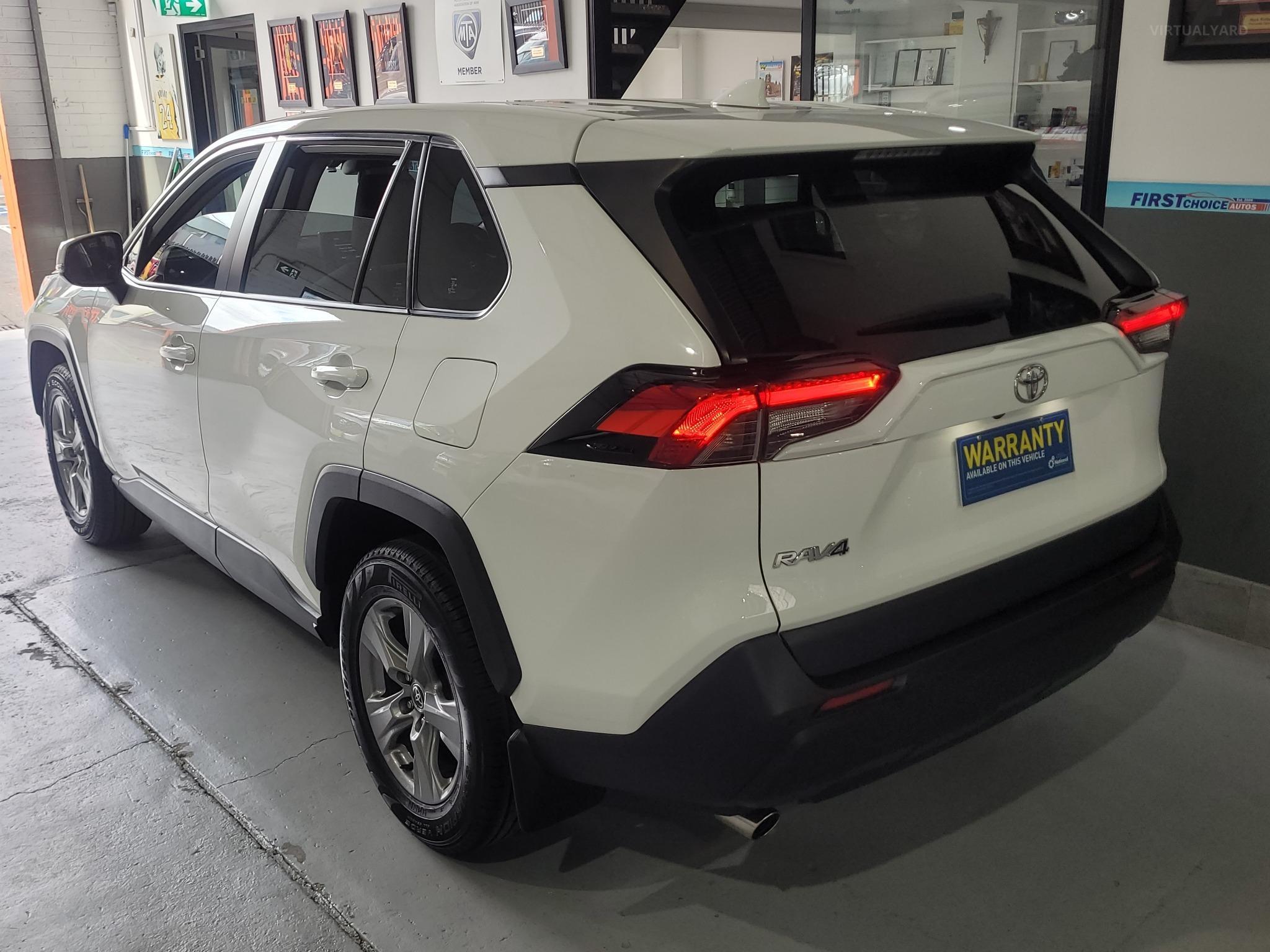 TOYOTA RAV4