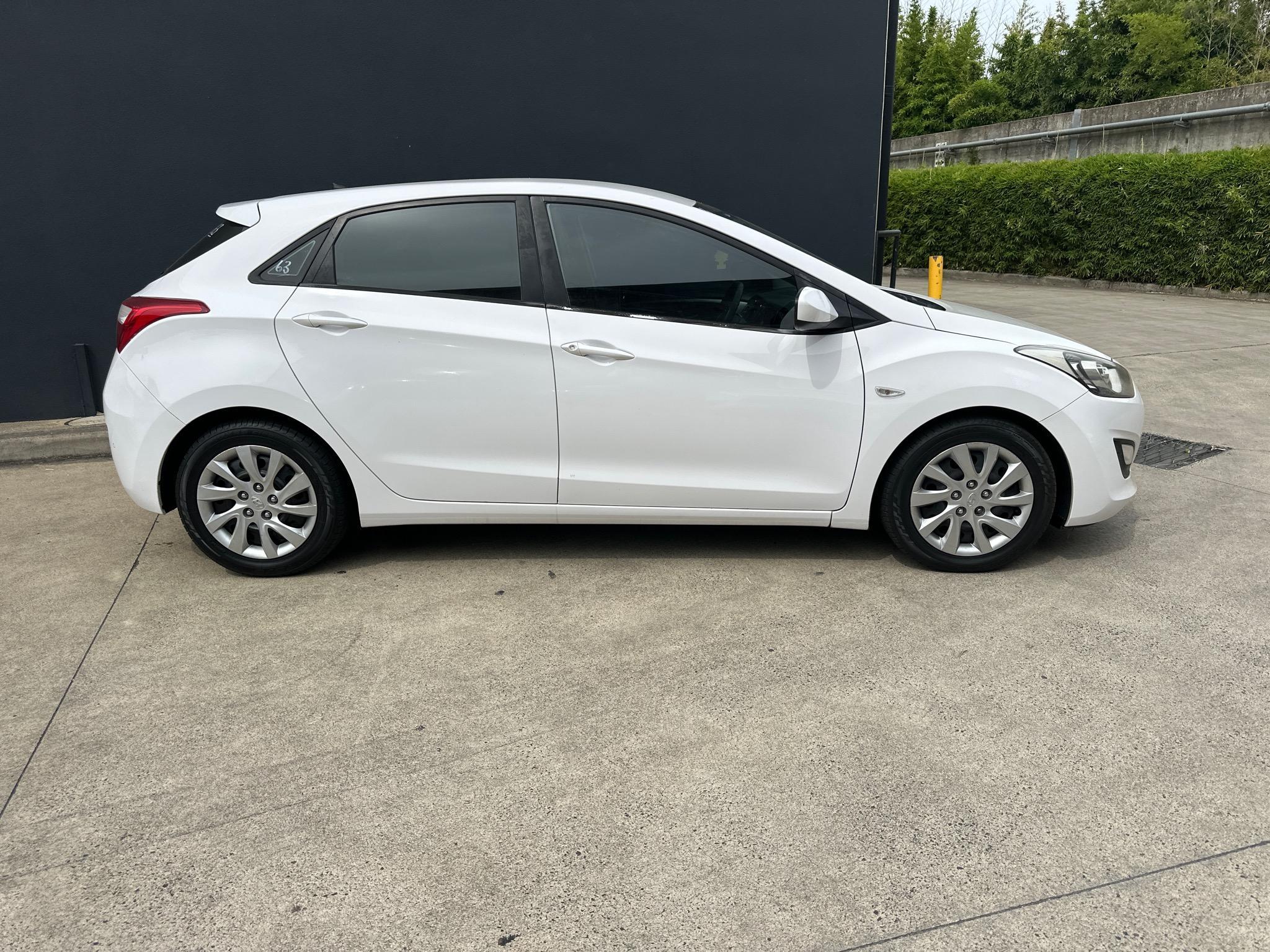 HYUNDAI I30 GD ACTIVE HATCHBACK 5DR SPTS AUTO 6SP 1.8I image 2