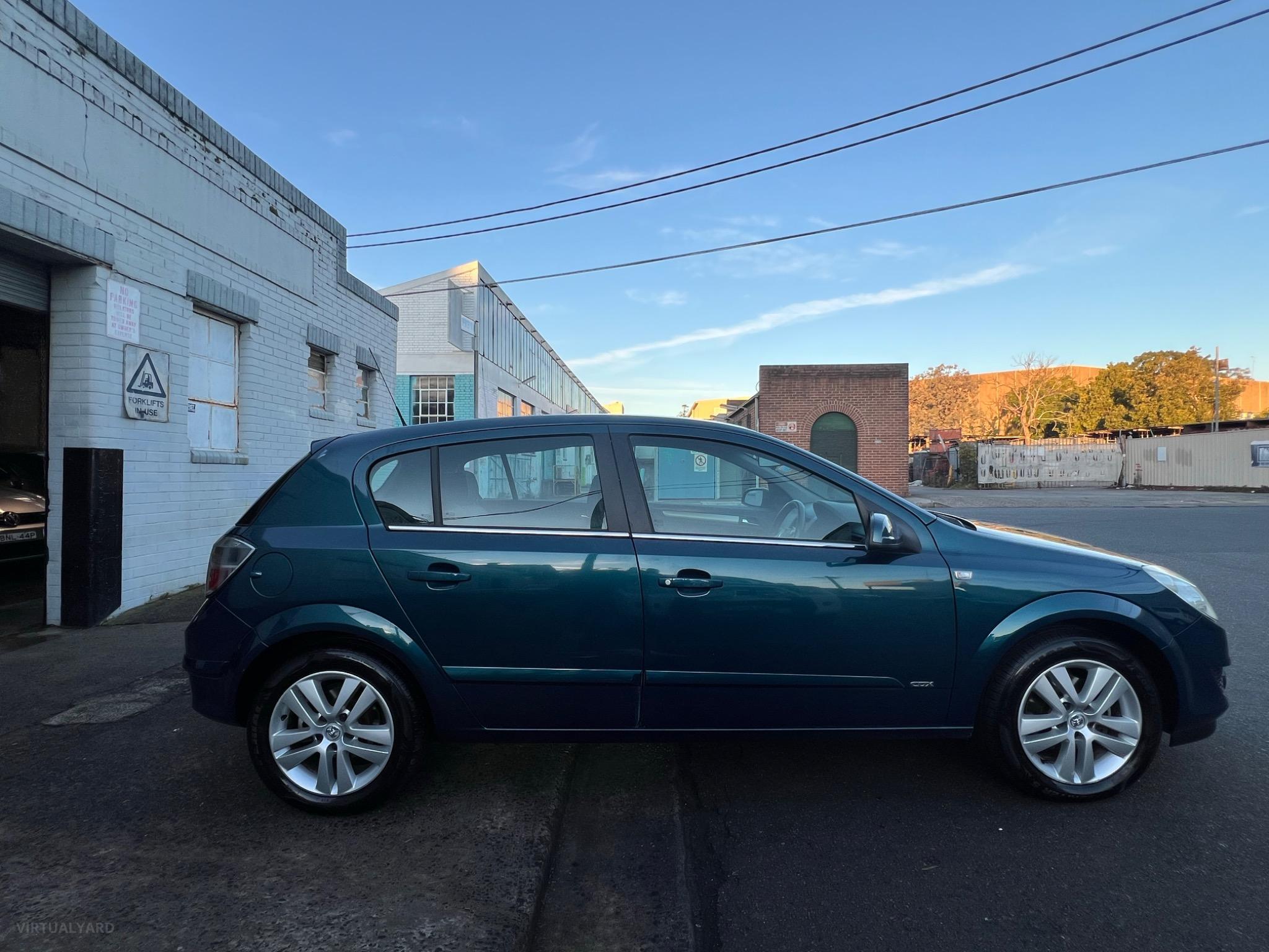 HOLDEN ASTRA