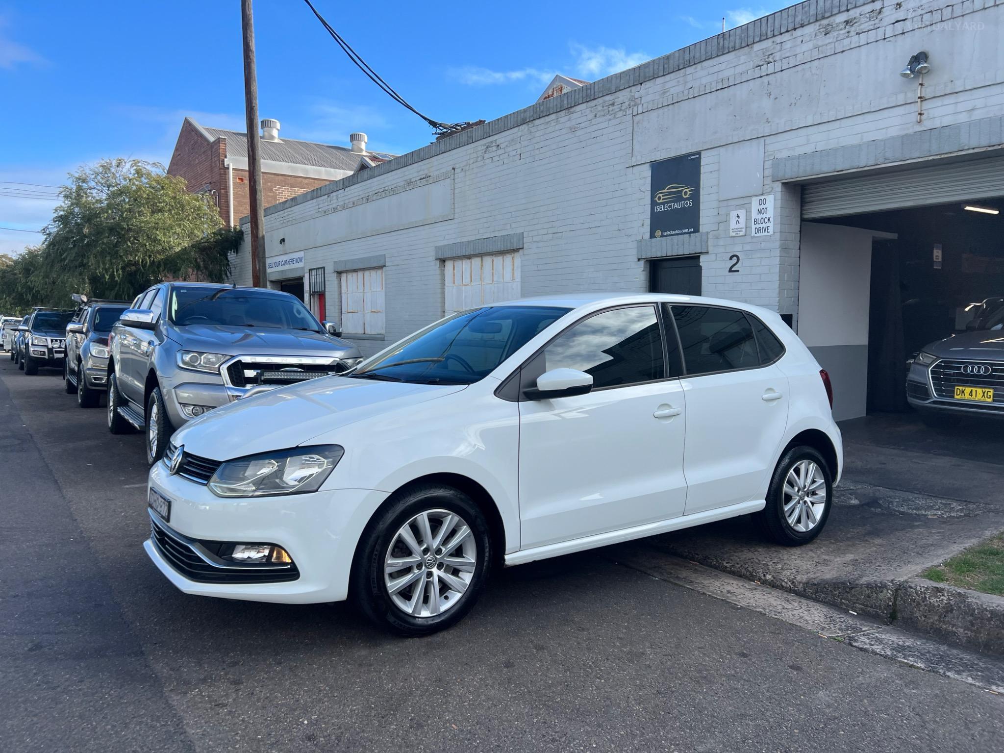 VOLKSWAGEN POLO