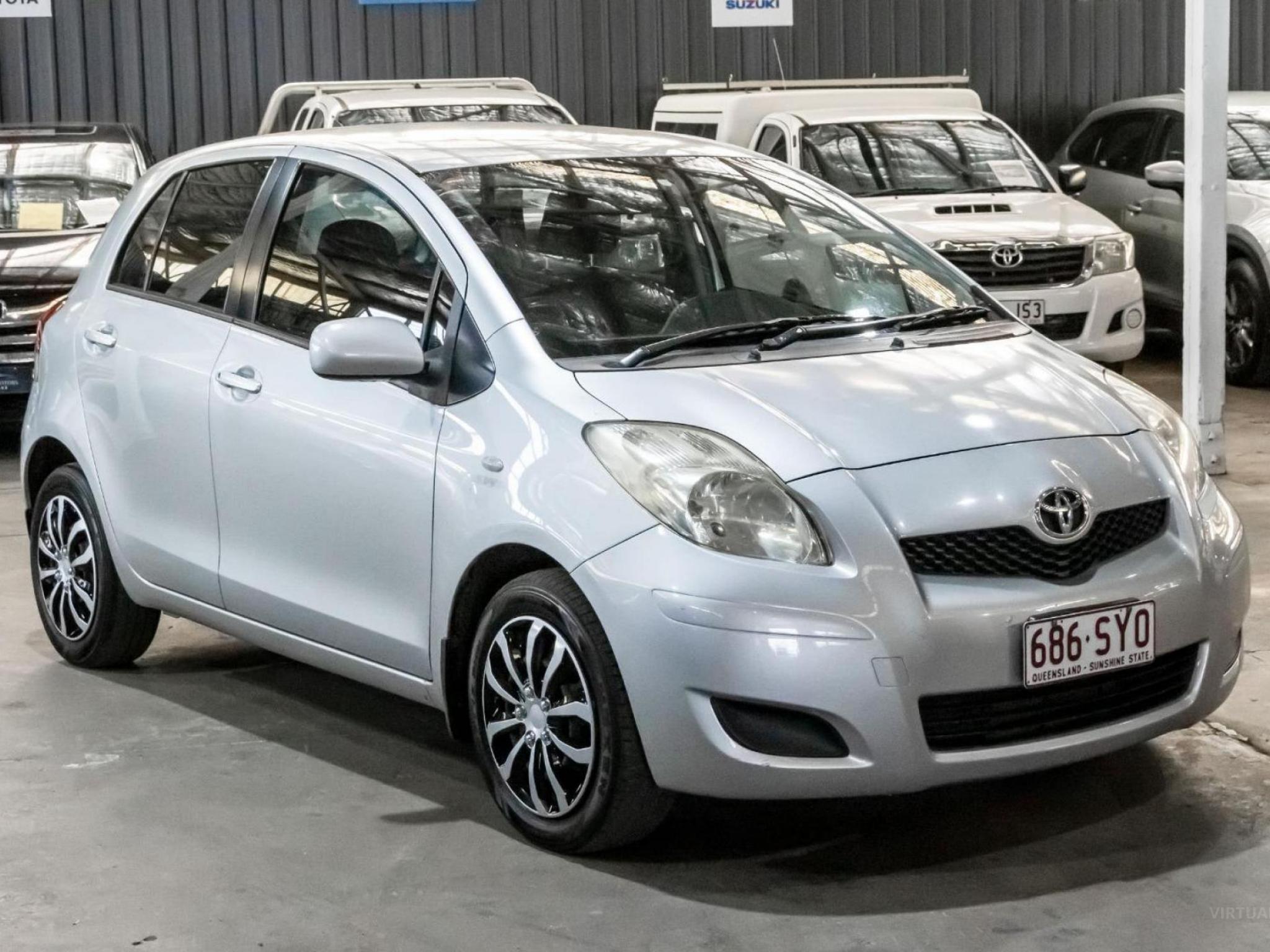 TOYOTA YARIS