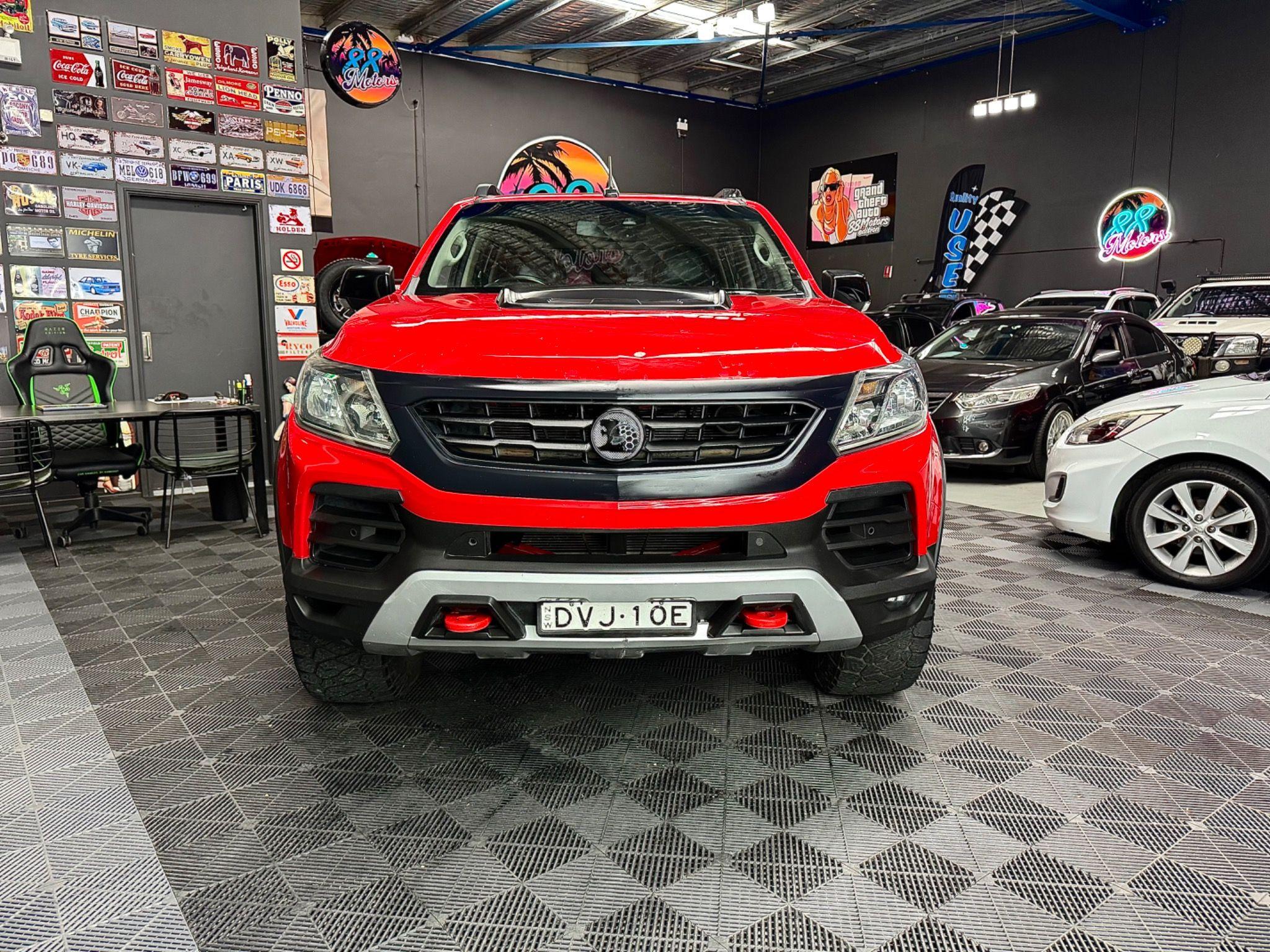 HOLDEN COLORADO