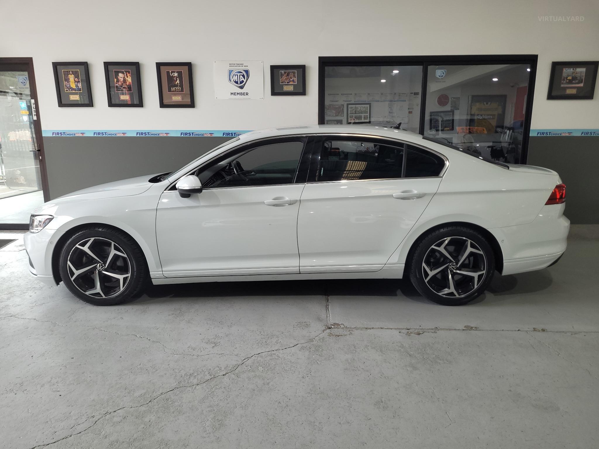 VOLKSWAGEN PASSAT