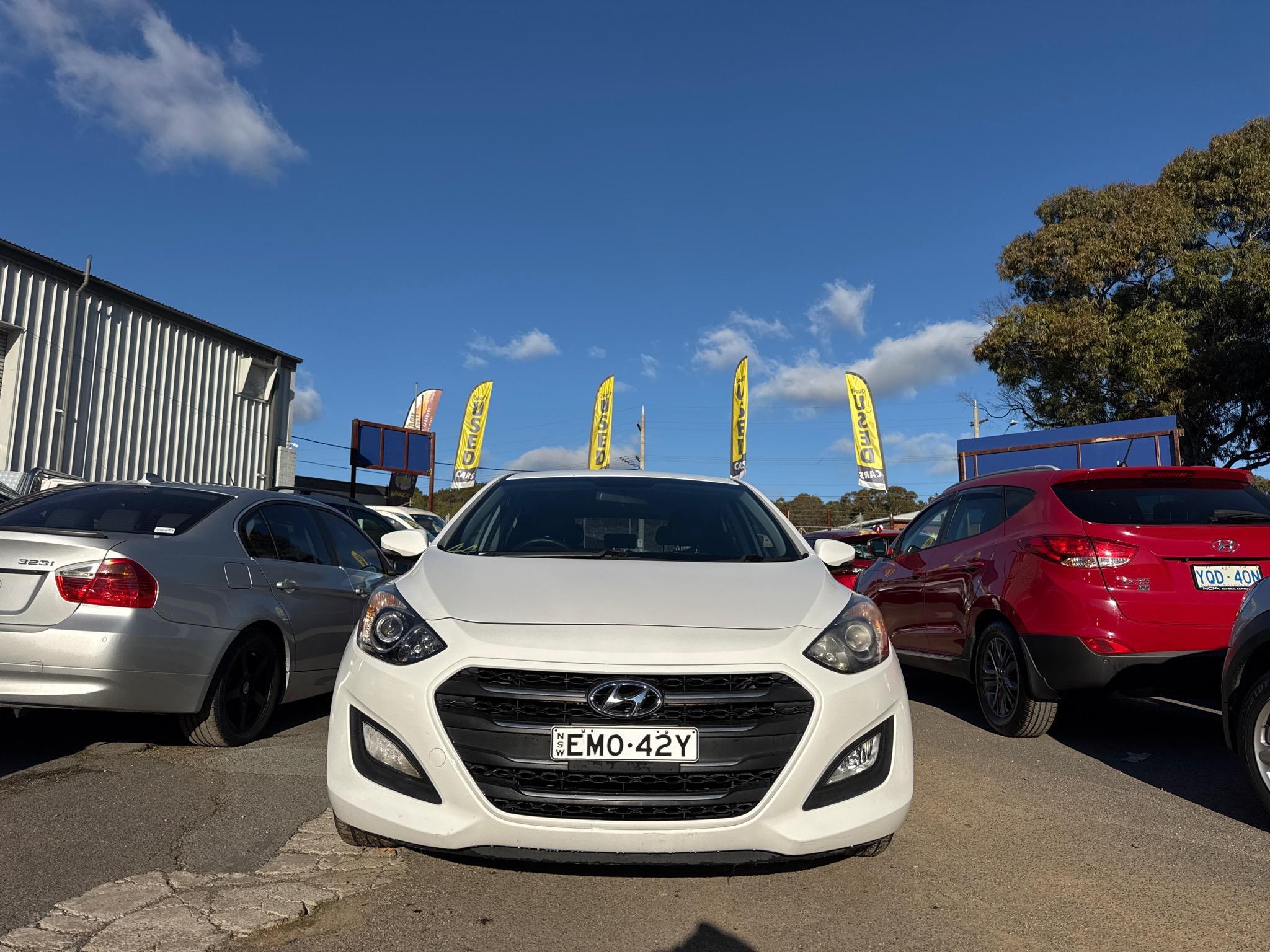 HYUNDAI i30
