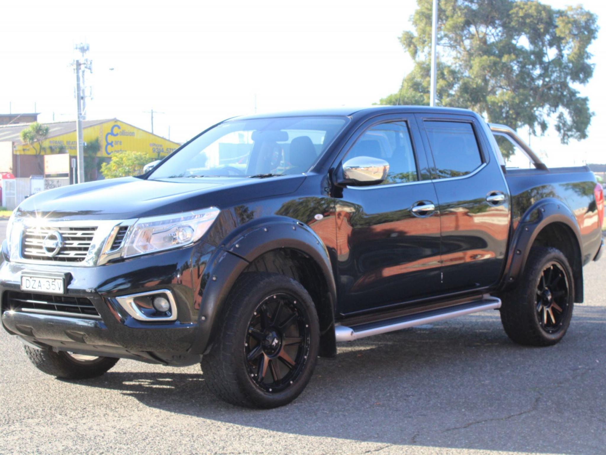 NISSAN NAVARA