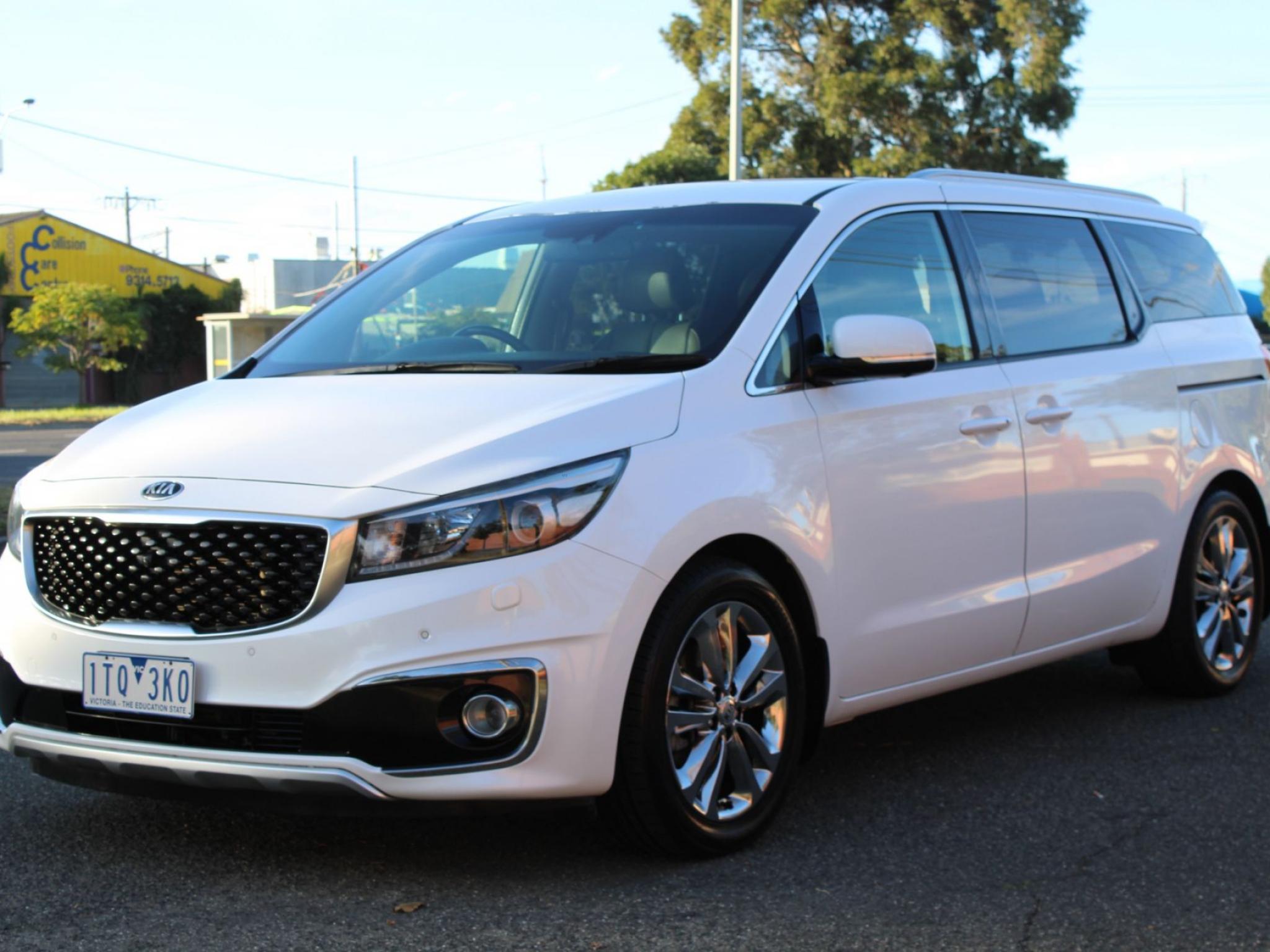 KIA CARNIVAL