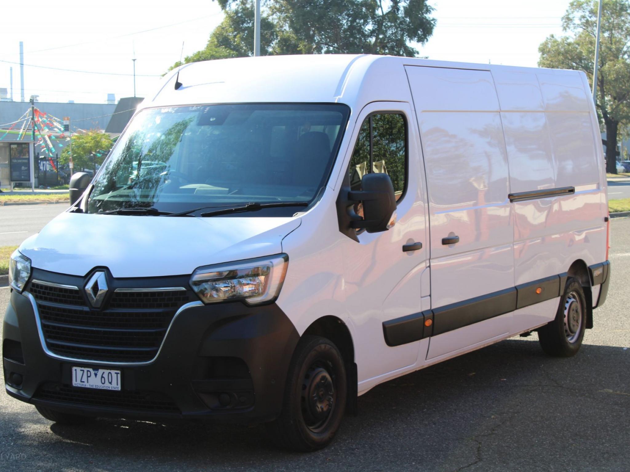 RENAULT Master