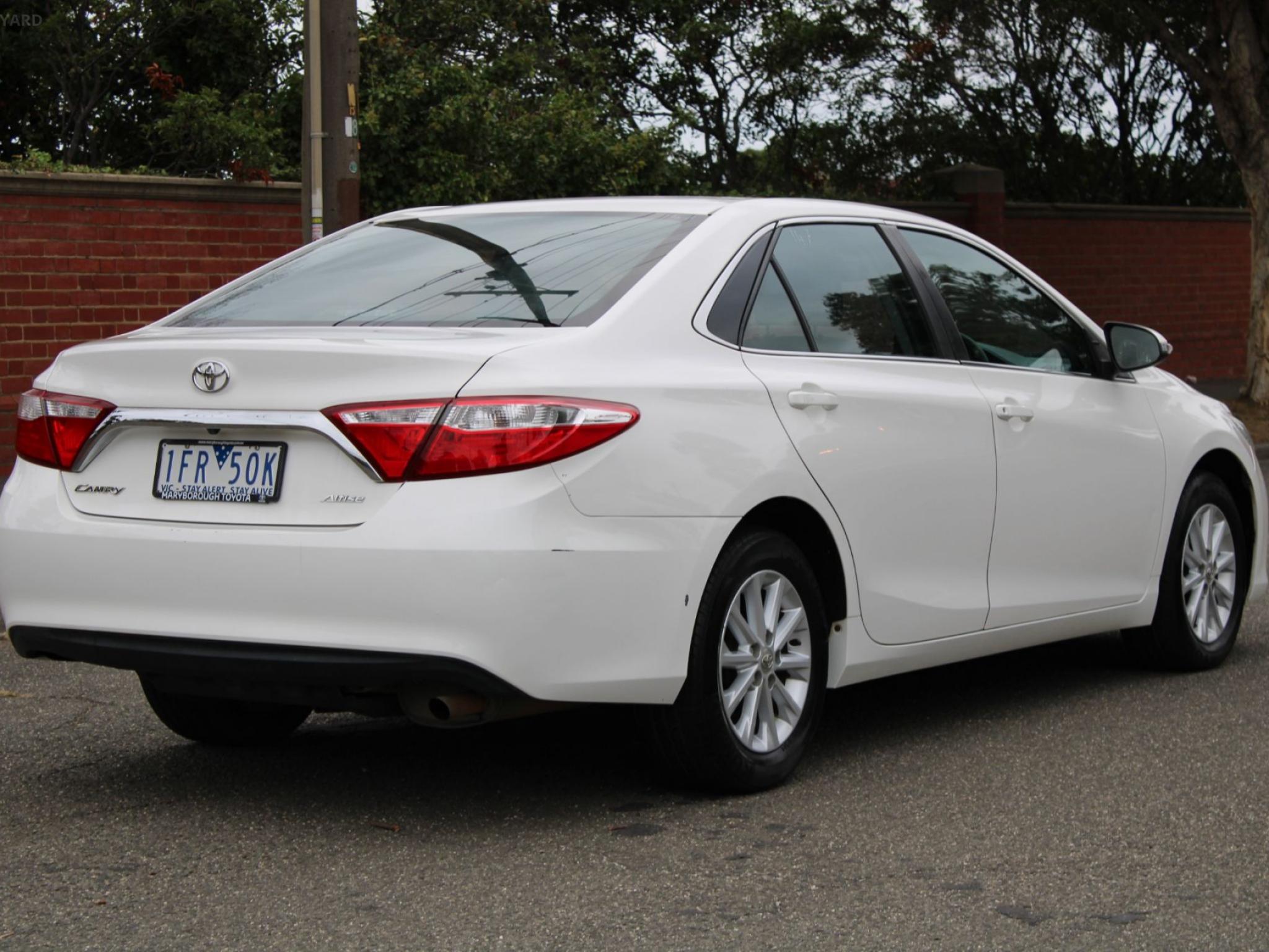 TOYOTA CAMRY