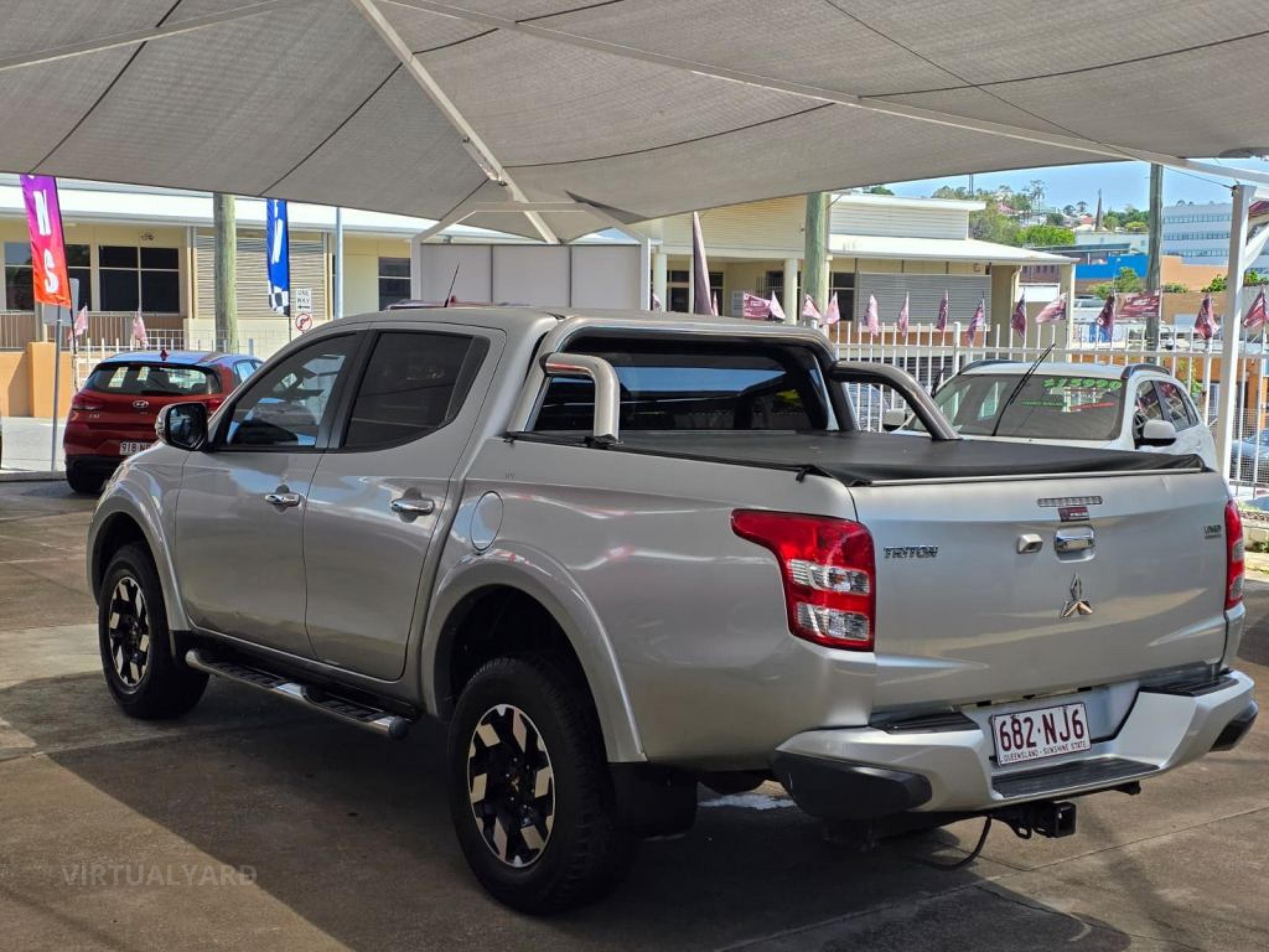 MITSUBISHI TRITON