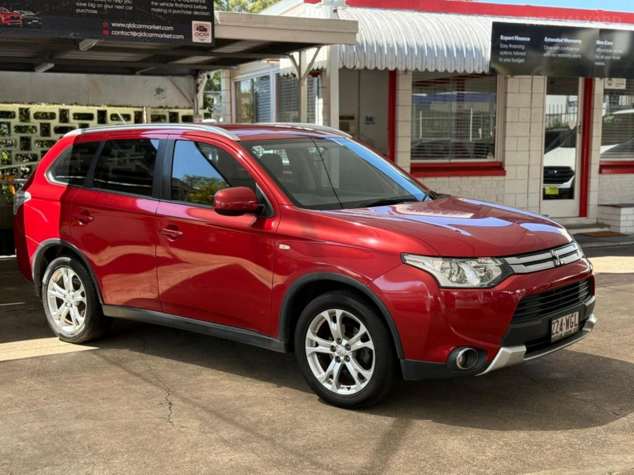 MITSUBISHI OUTLANDER
