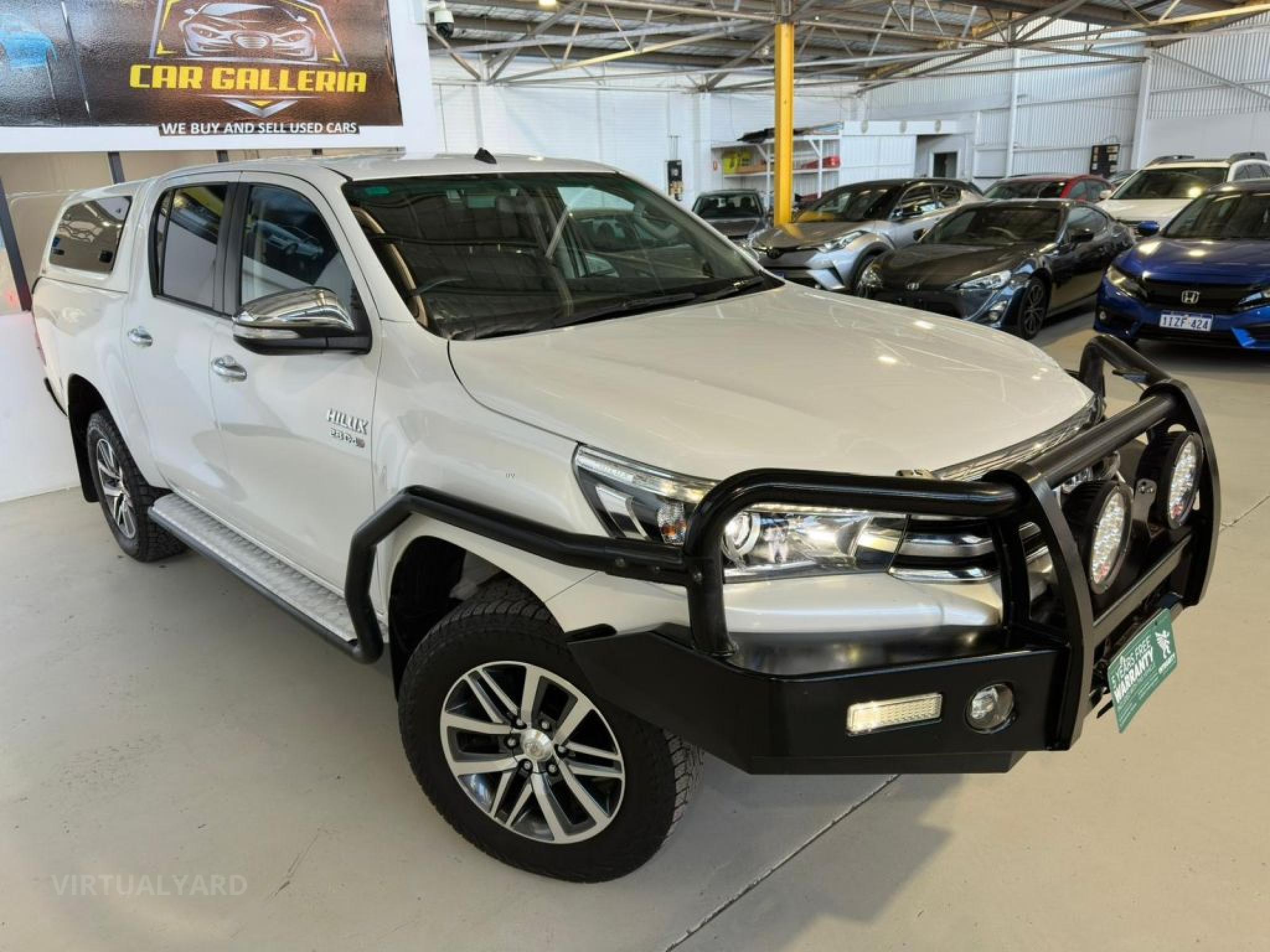 TOYOTA HILUX