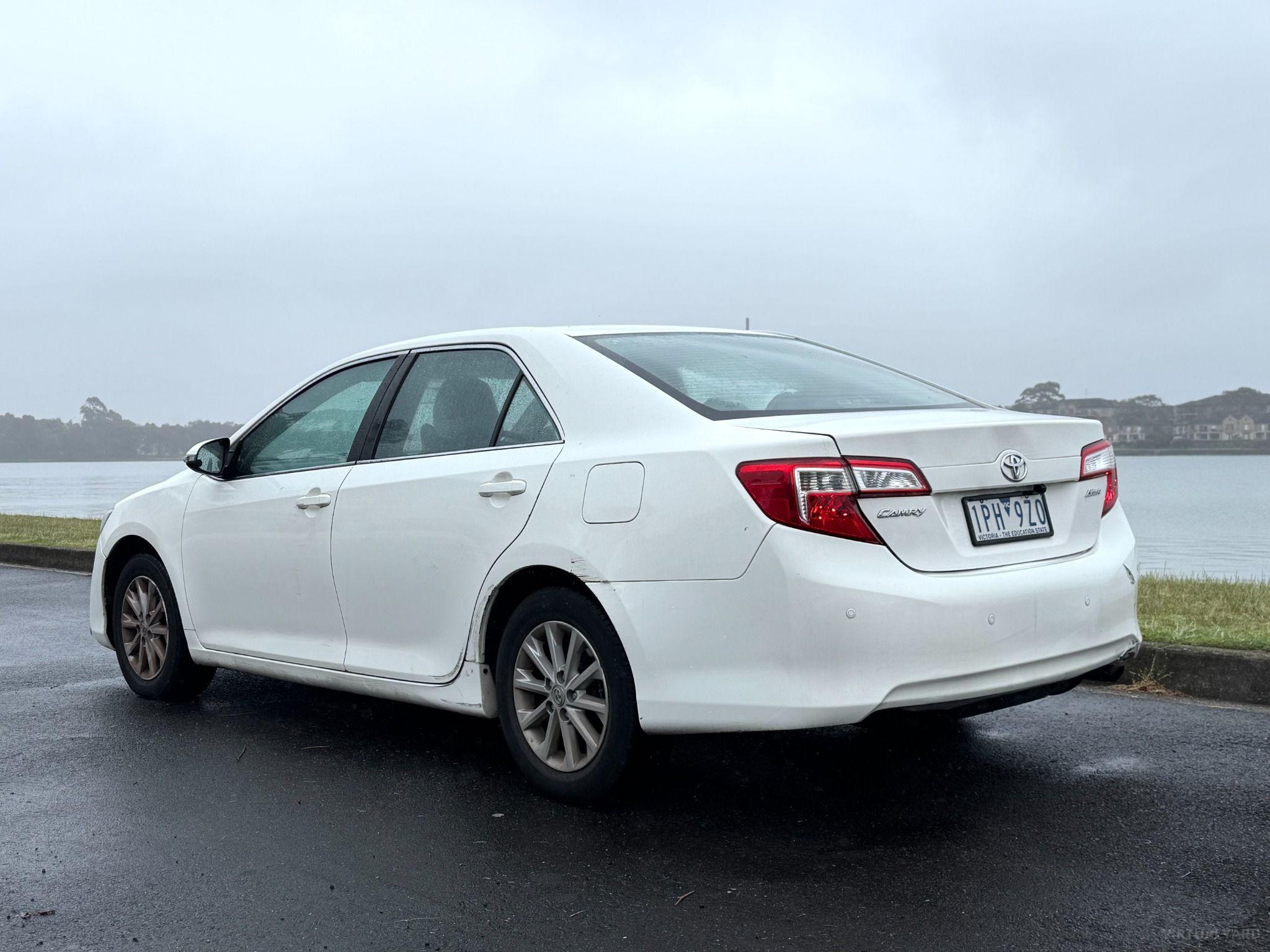 TOYOTA CAMRY