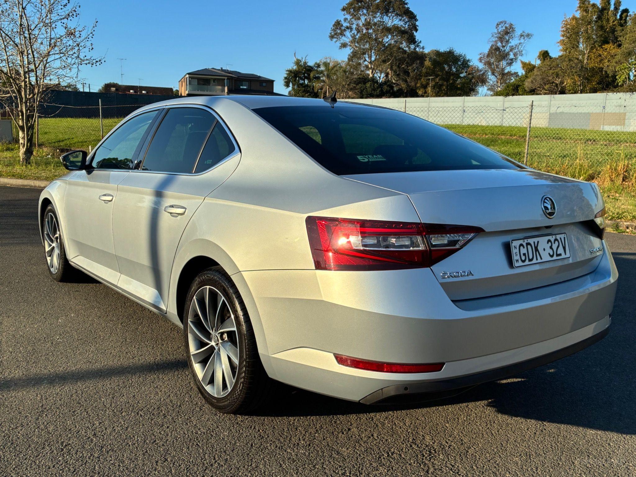 SKODA SUPERB