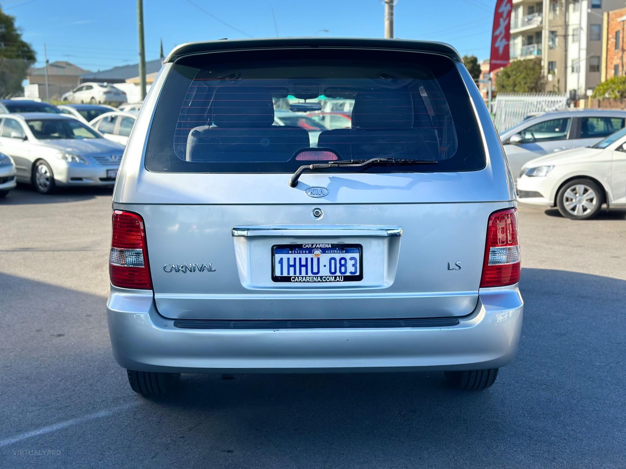 KIA CARNIVAL