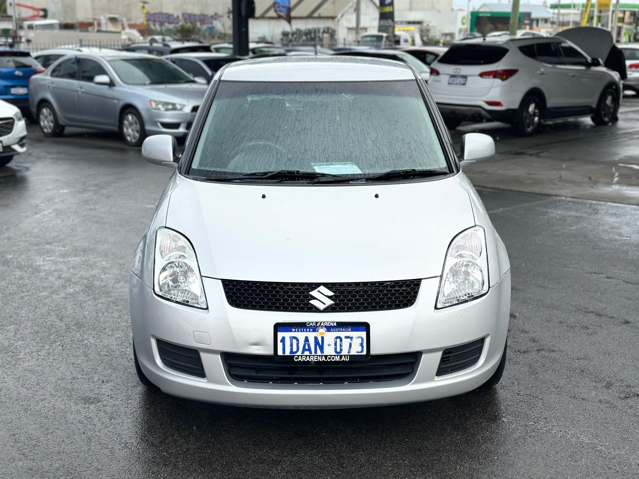 SUZUKI SWIFT