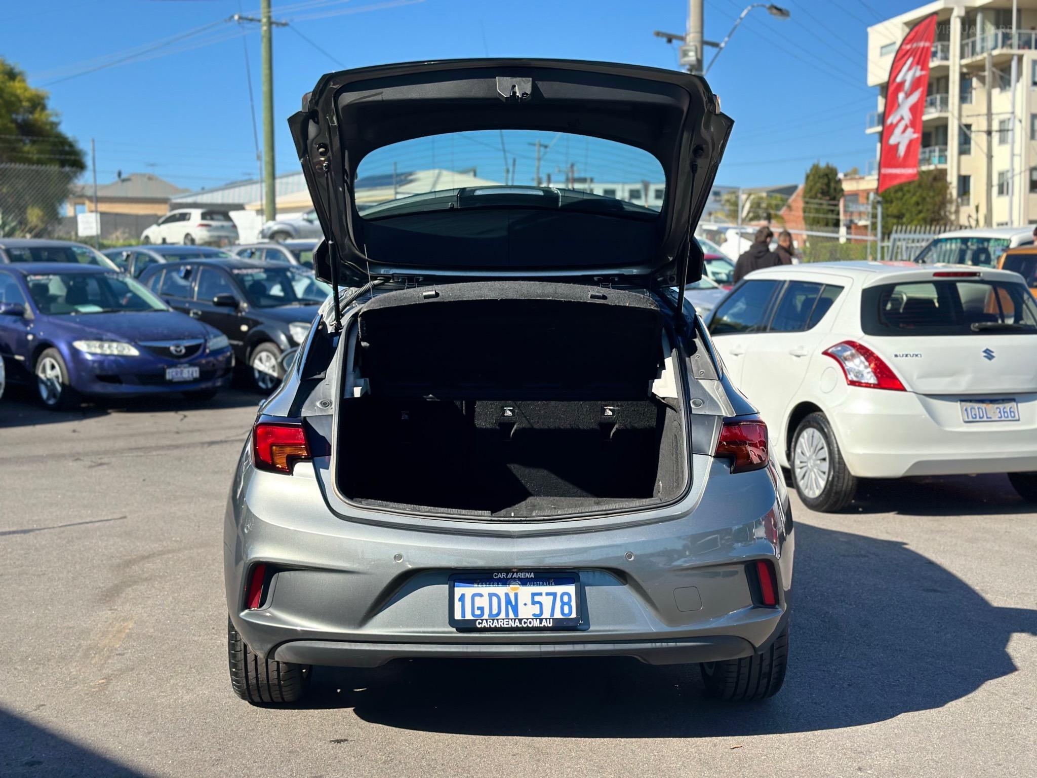 HOLDEN ASTRA