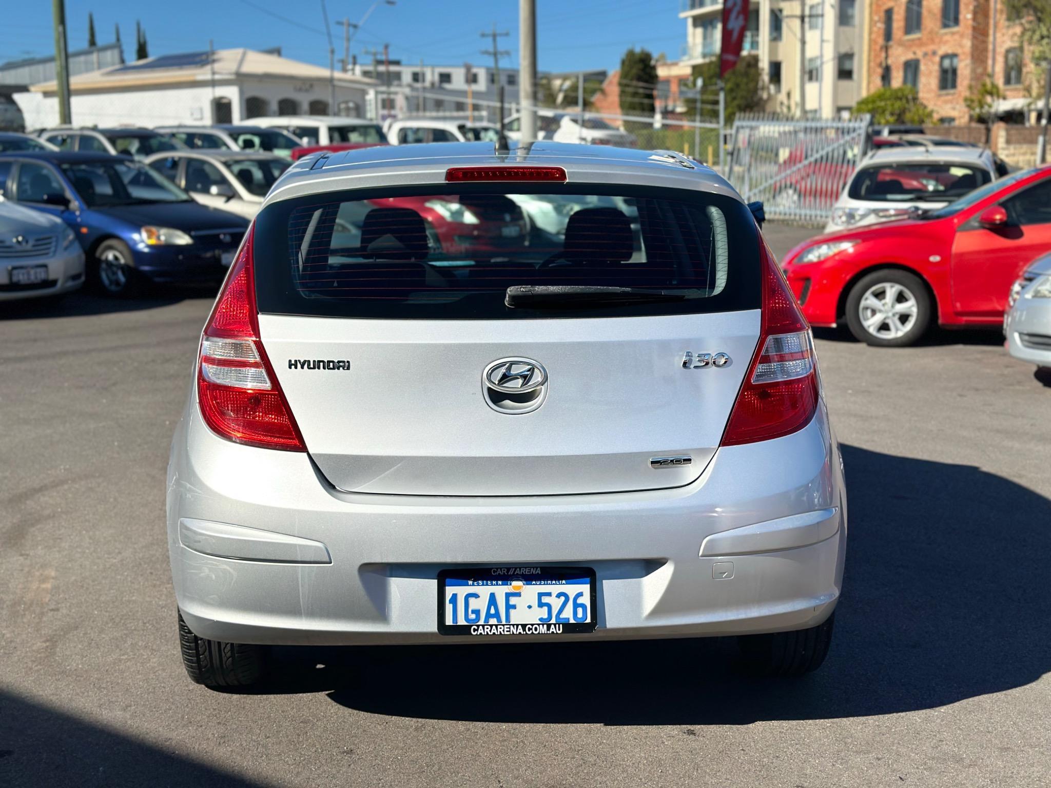 HYUNDAI i30