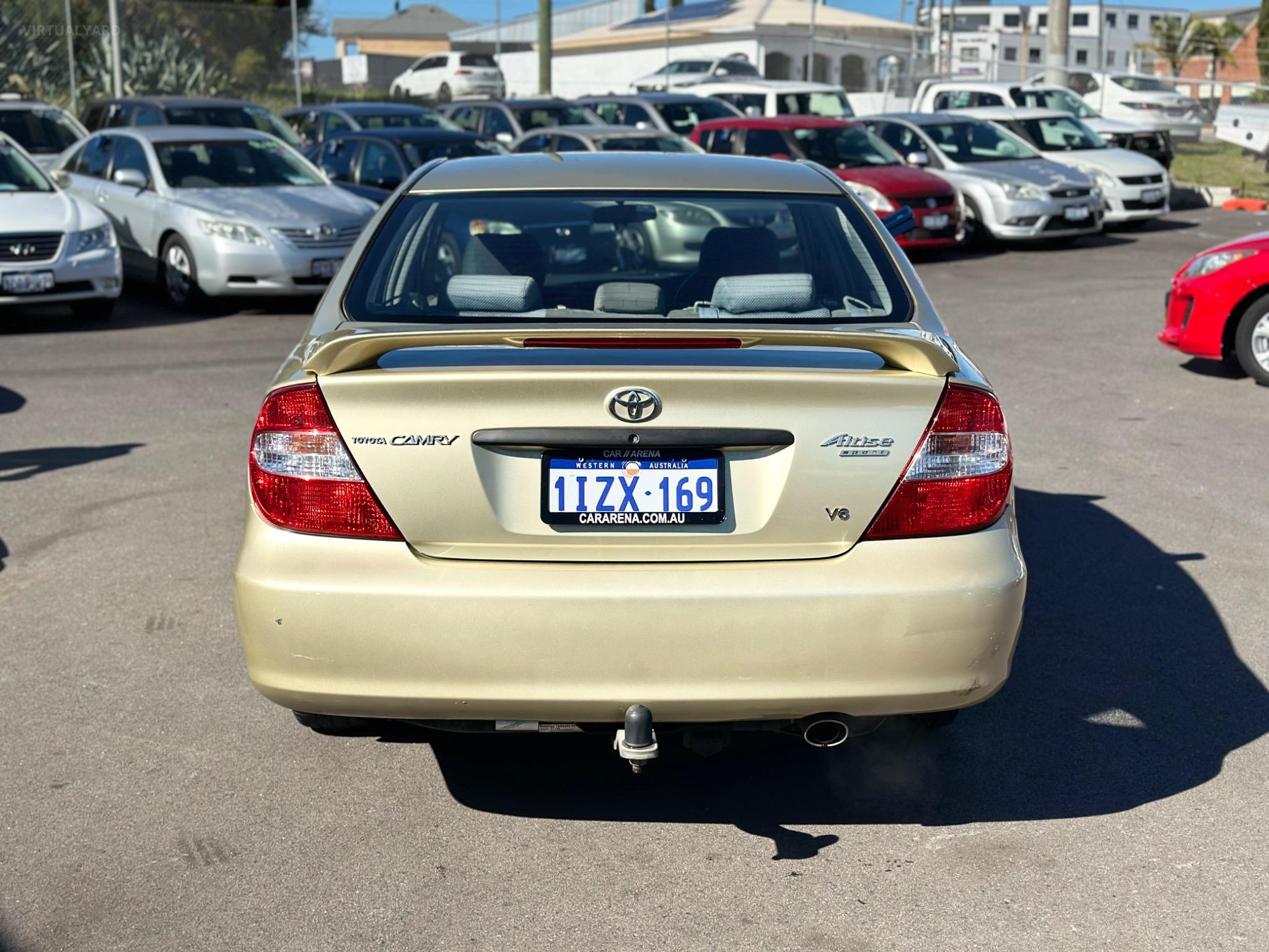TOYOTA CAMRY