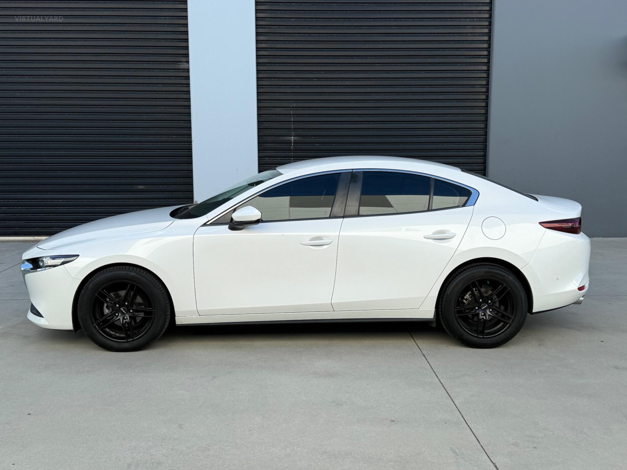 MAZDA MAZDA3
