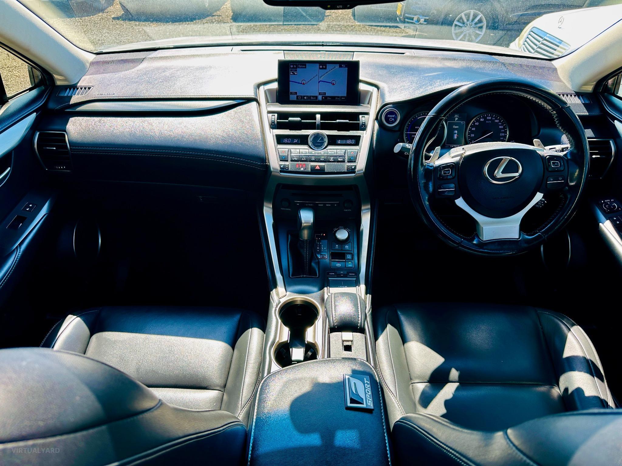 Lexus NX300h
