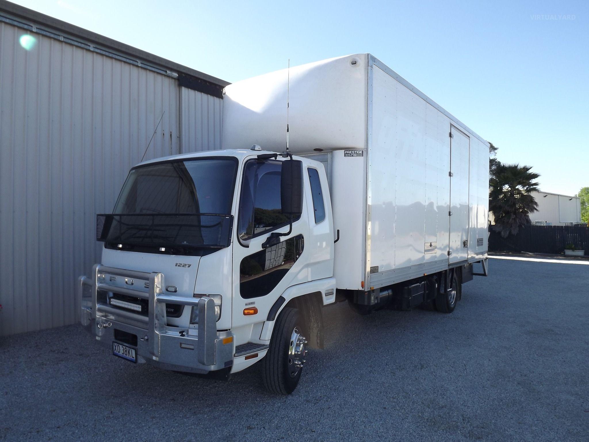 MITSUBISHI FUSO FIGHTER 1227