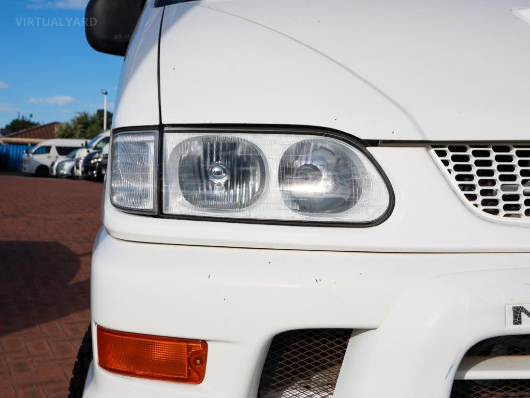 MITSUBISHI DELICA