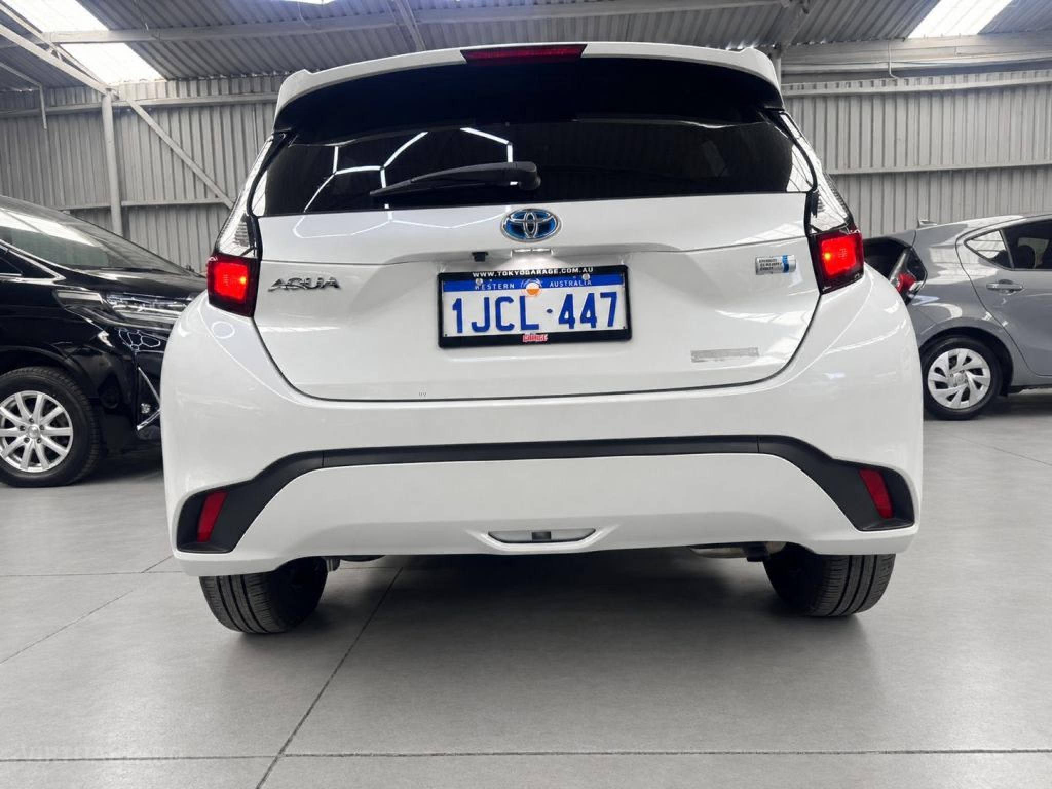 TOYOTA AQUA ( PRIUS C) NEW GENERATION