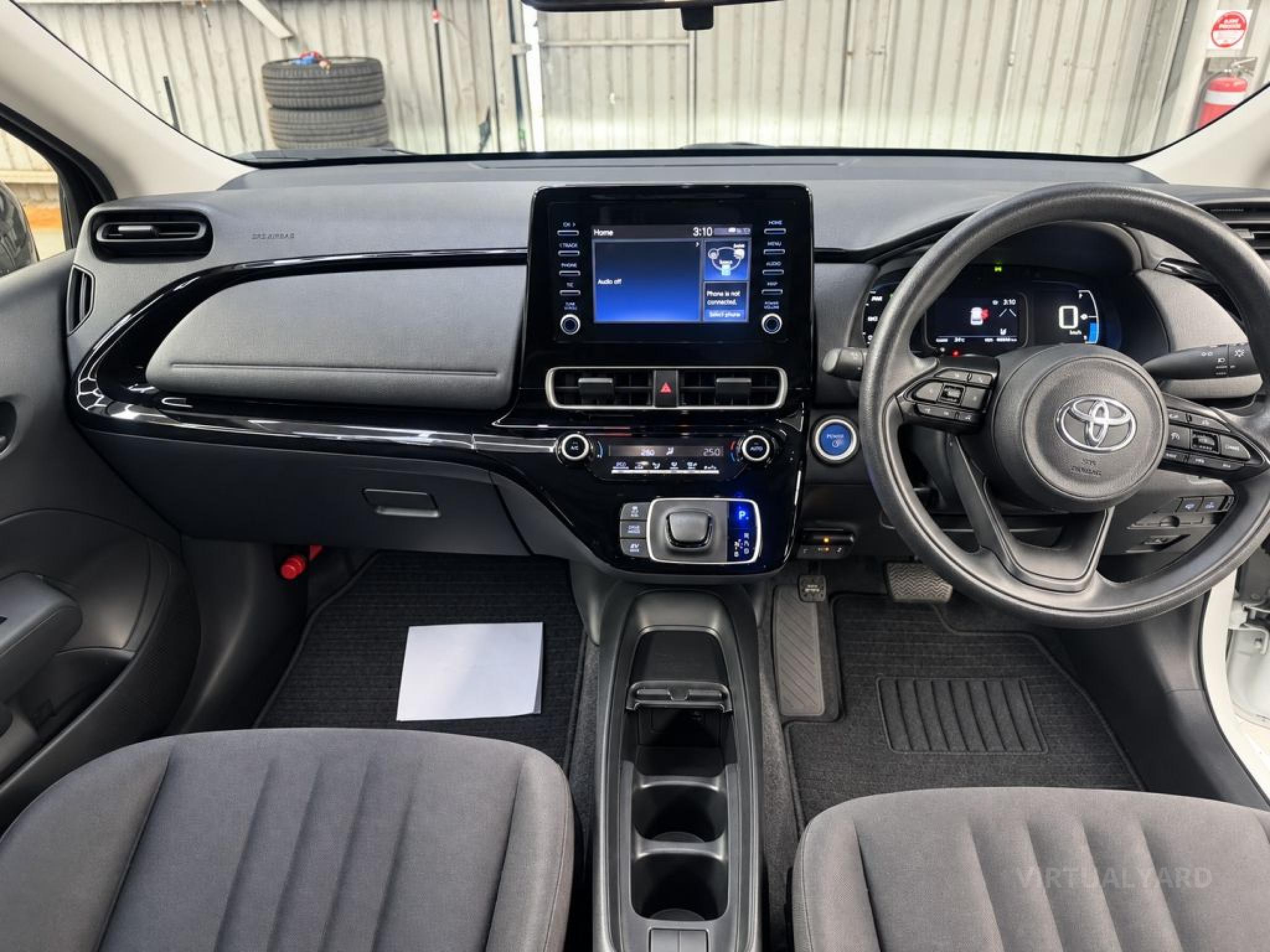 TOYOTA AQUA ( PRIUS C) NEW GENERATION